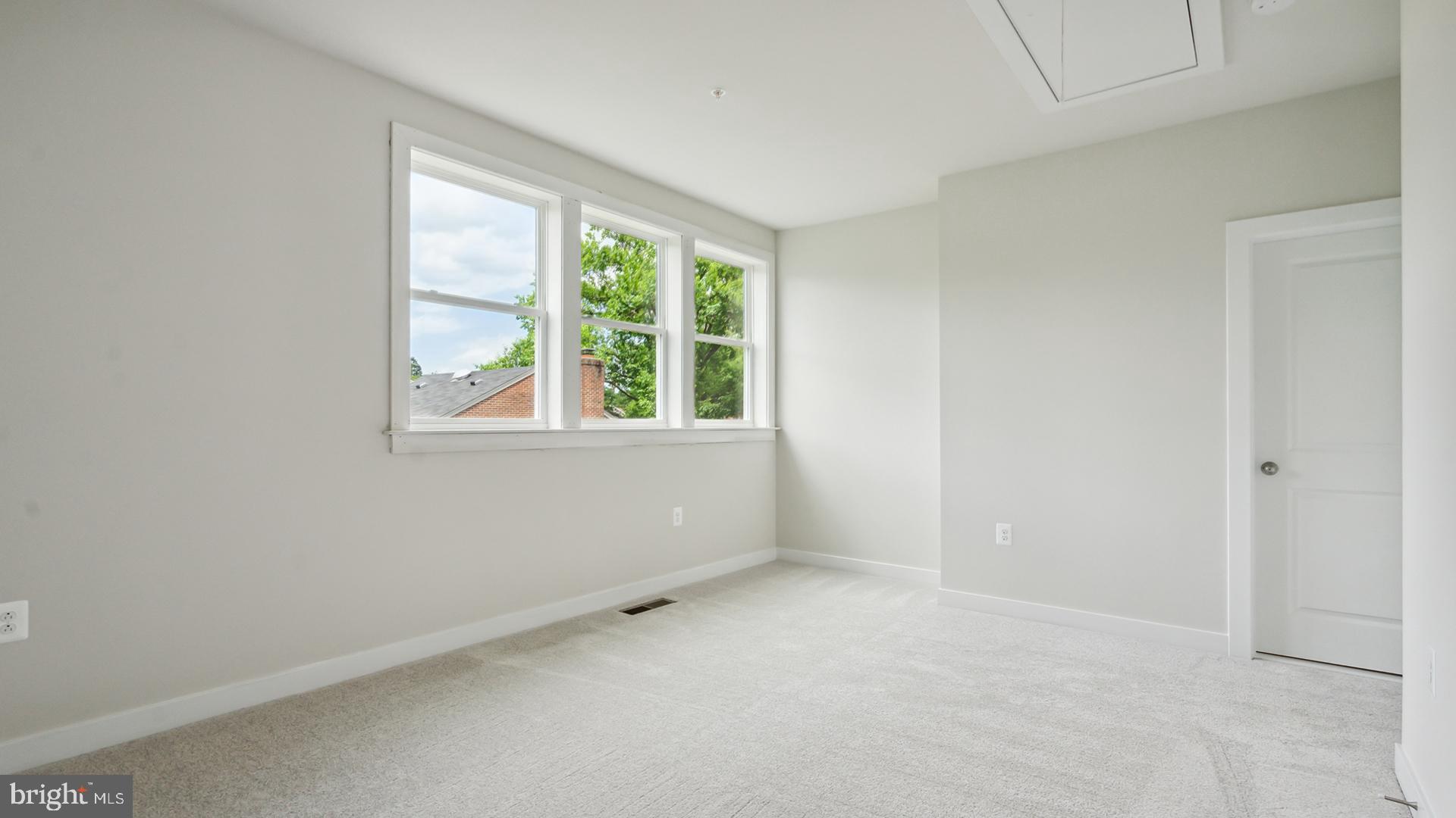 NORTHFAX WEST - Residential