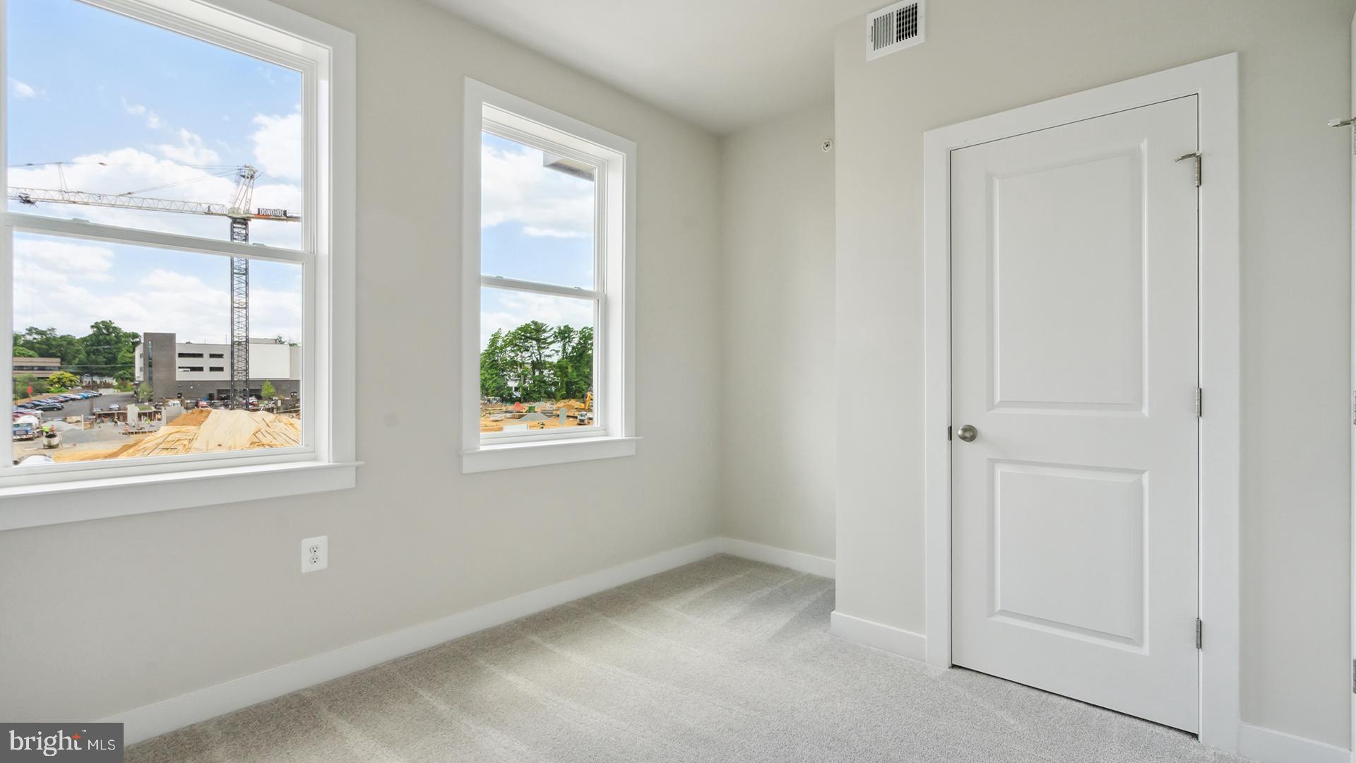 NORTHFAX WEST - Residential