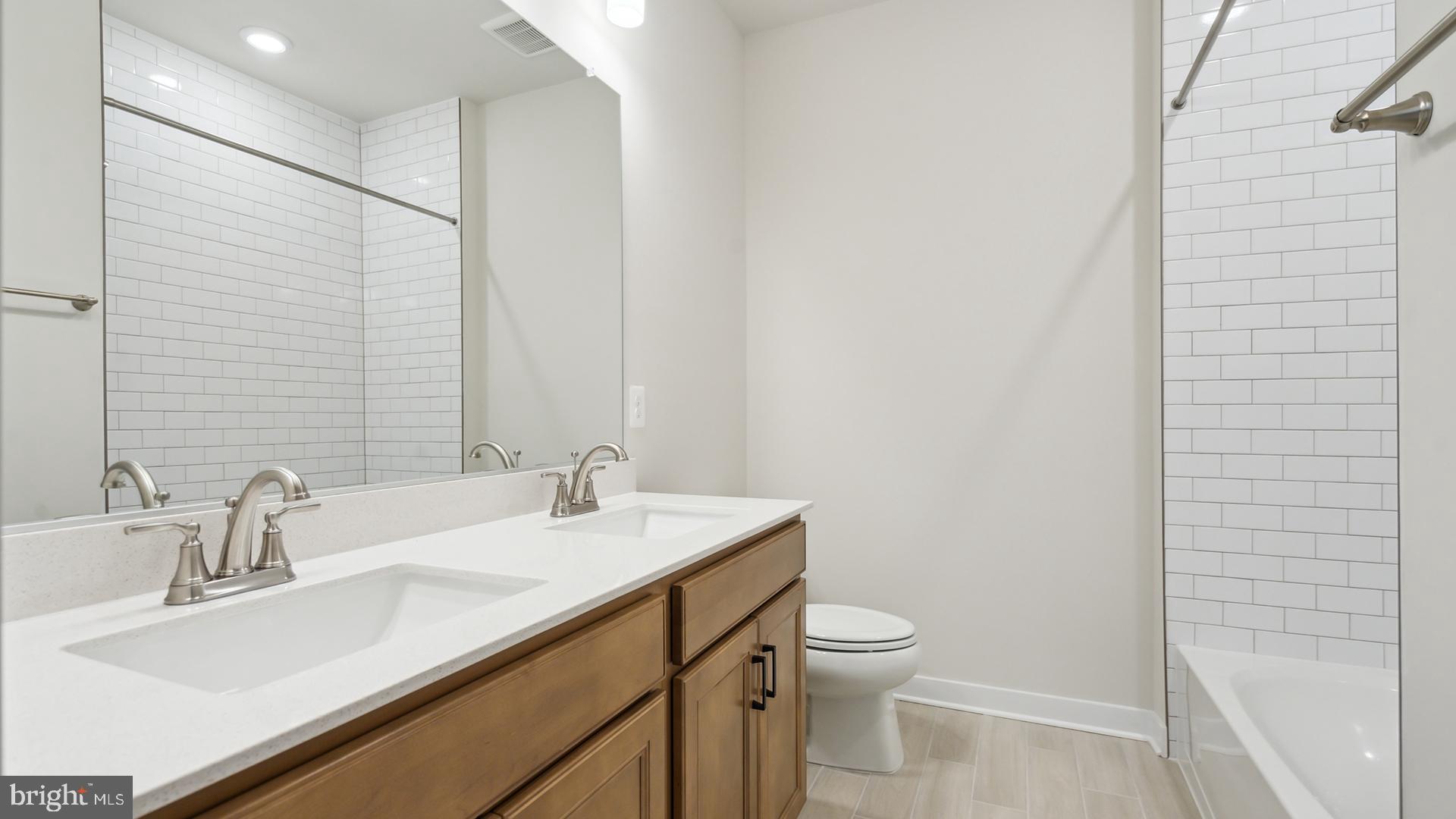 NORTHFAX WEST - Residential