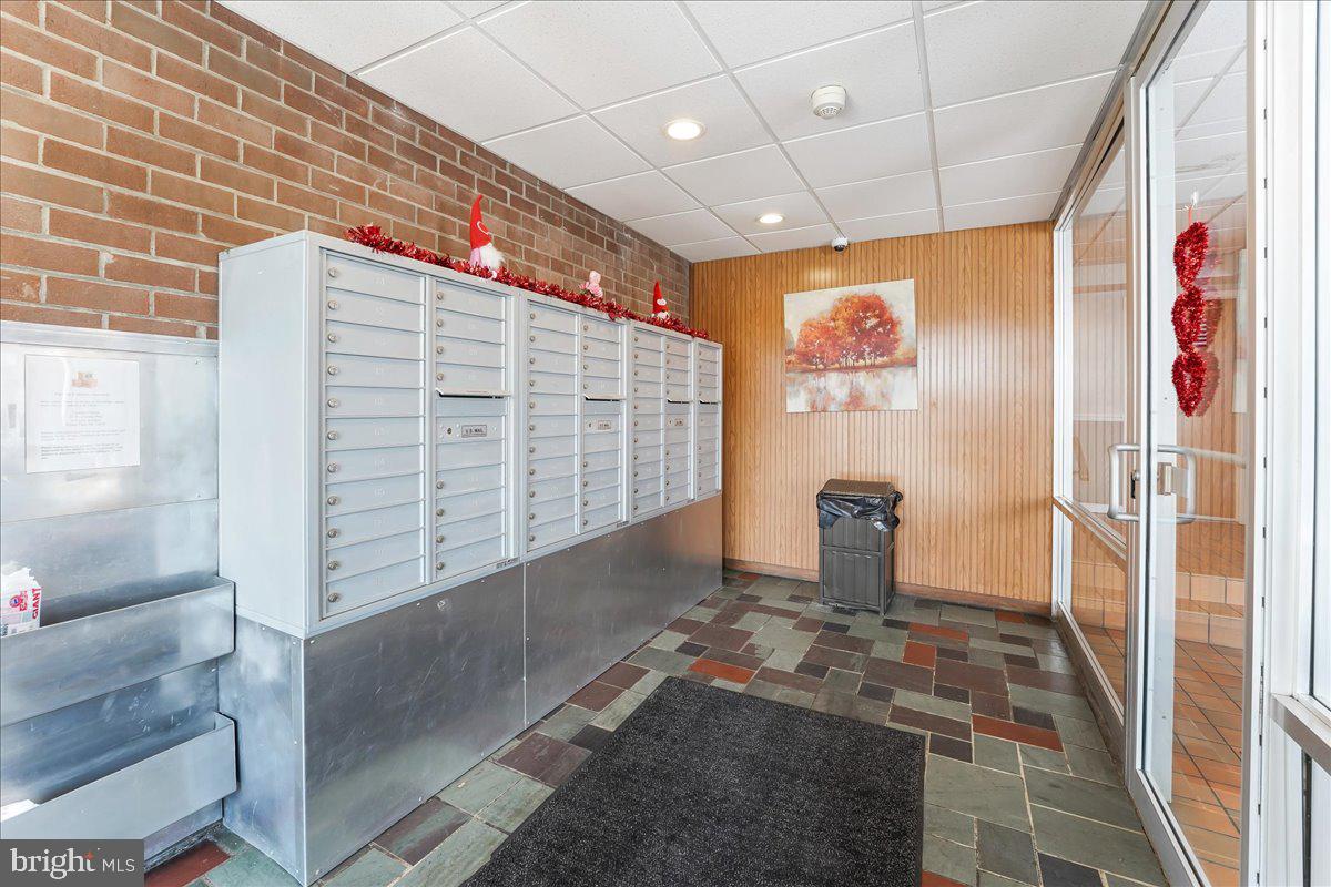 PARKER CONDO - Residential