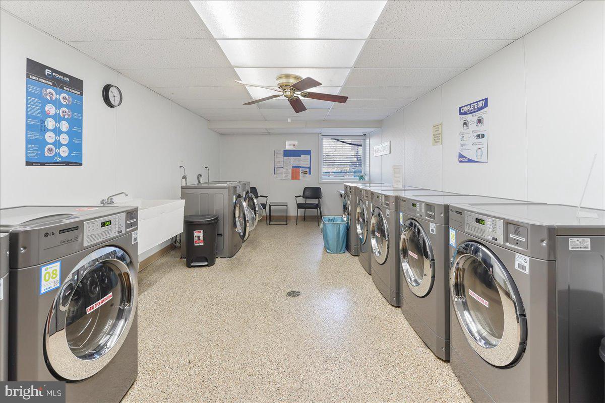 PARKER CONDO - Residential