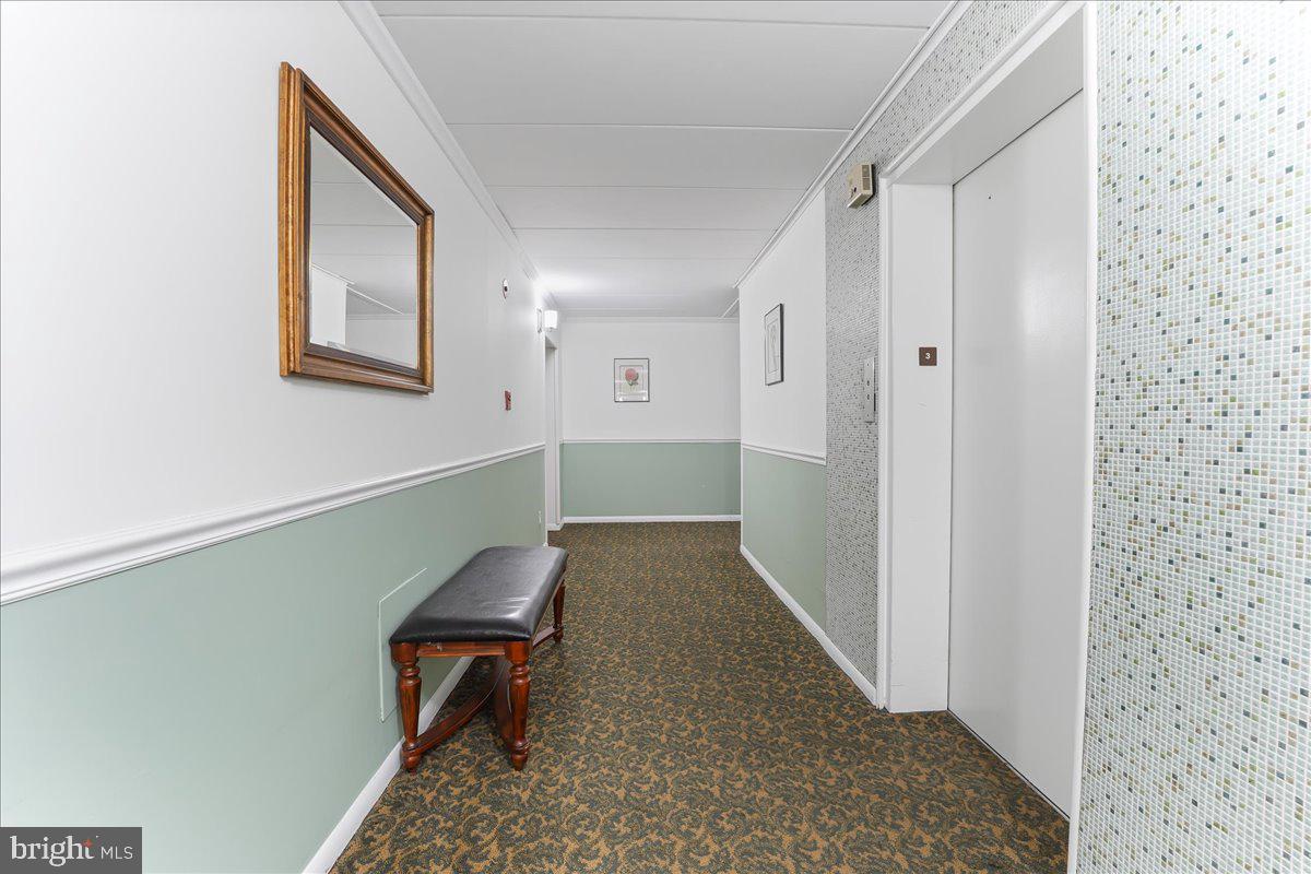 PARKER CONDO - Residential