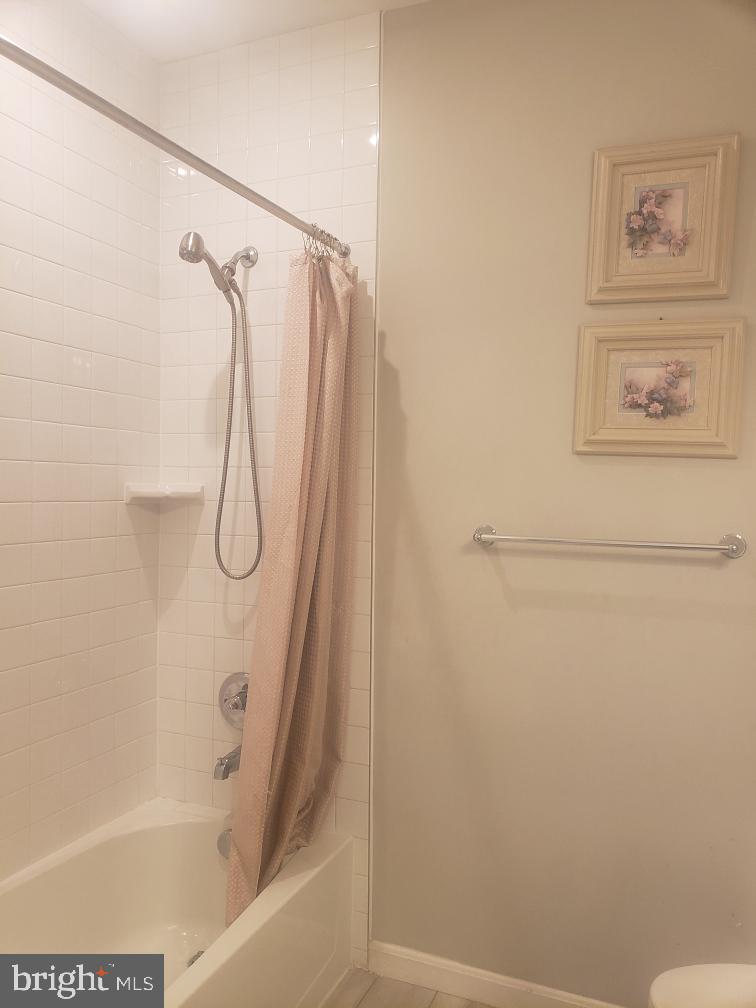 HAGERS CROSSING - Residential Lease