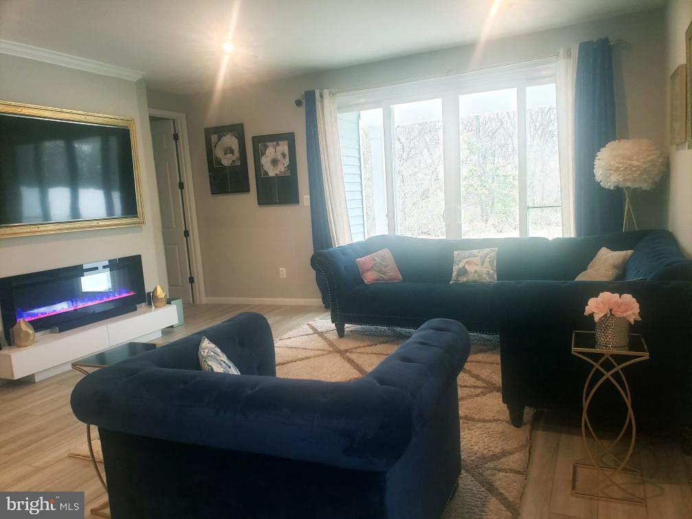 HAGERS CROSSING - Residential Lease