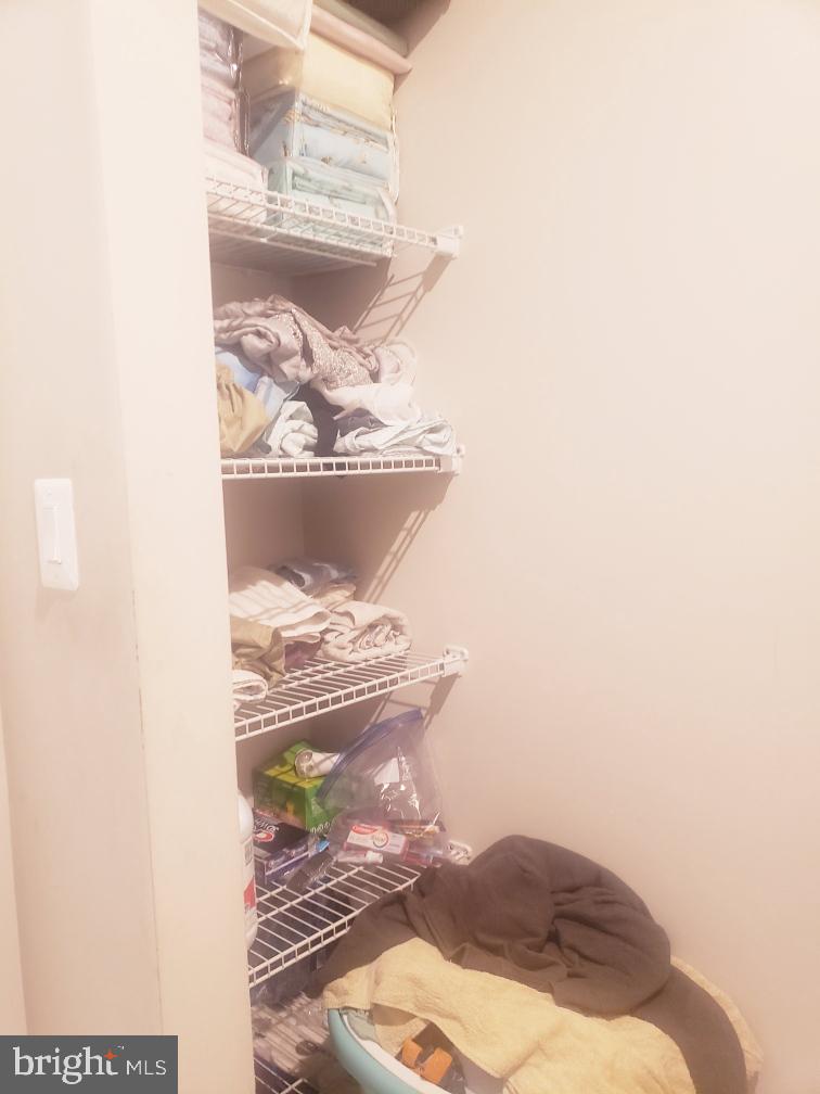 HAGERS CROSSING - Residential Lease