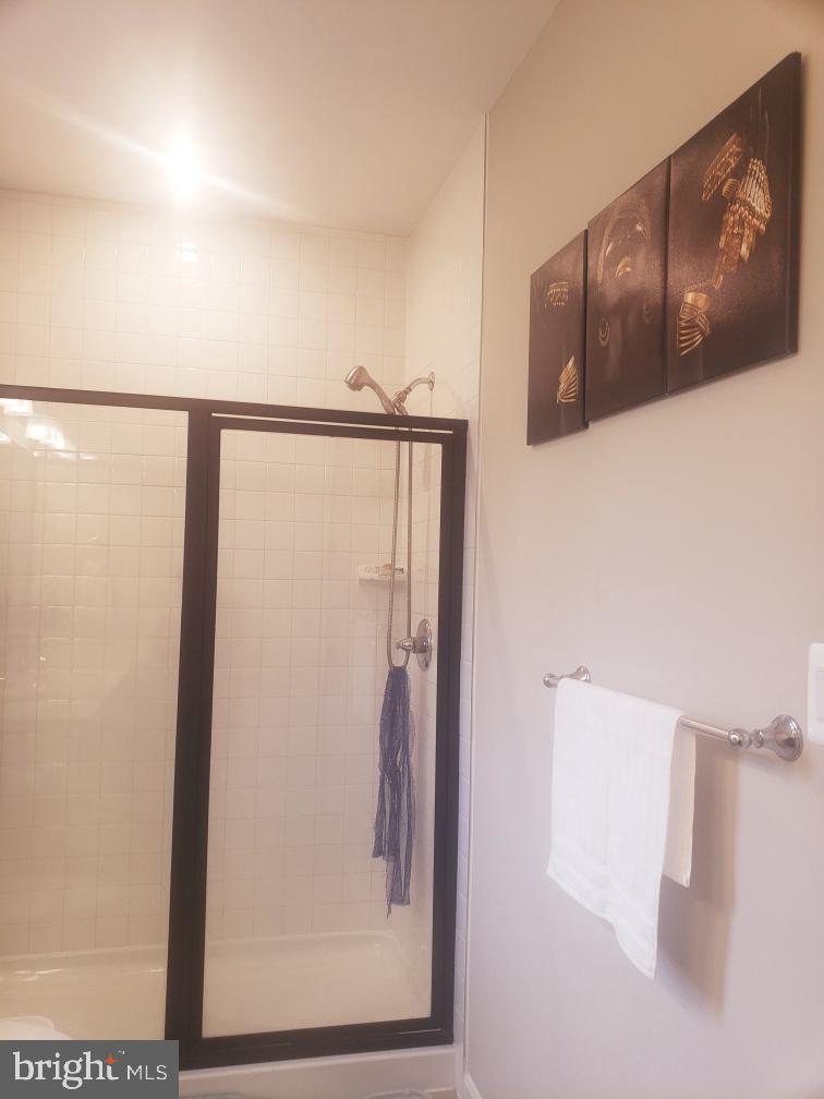 HAGERS CROSSING - Residential Lease