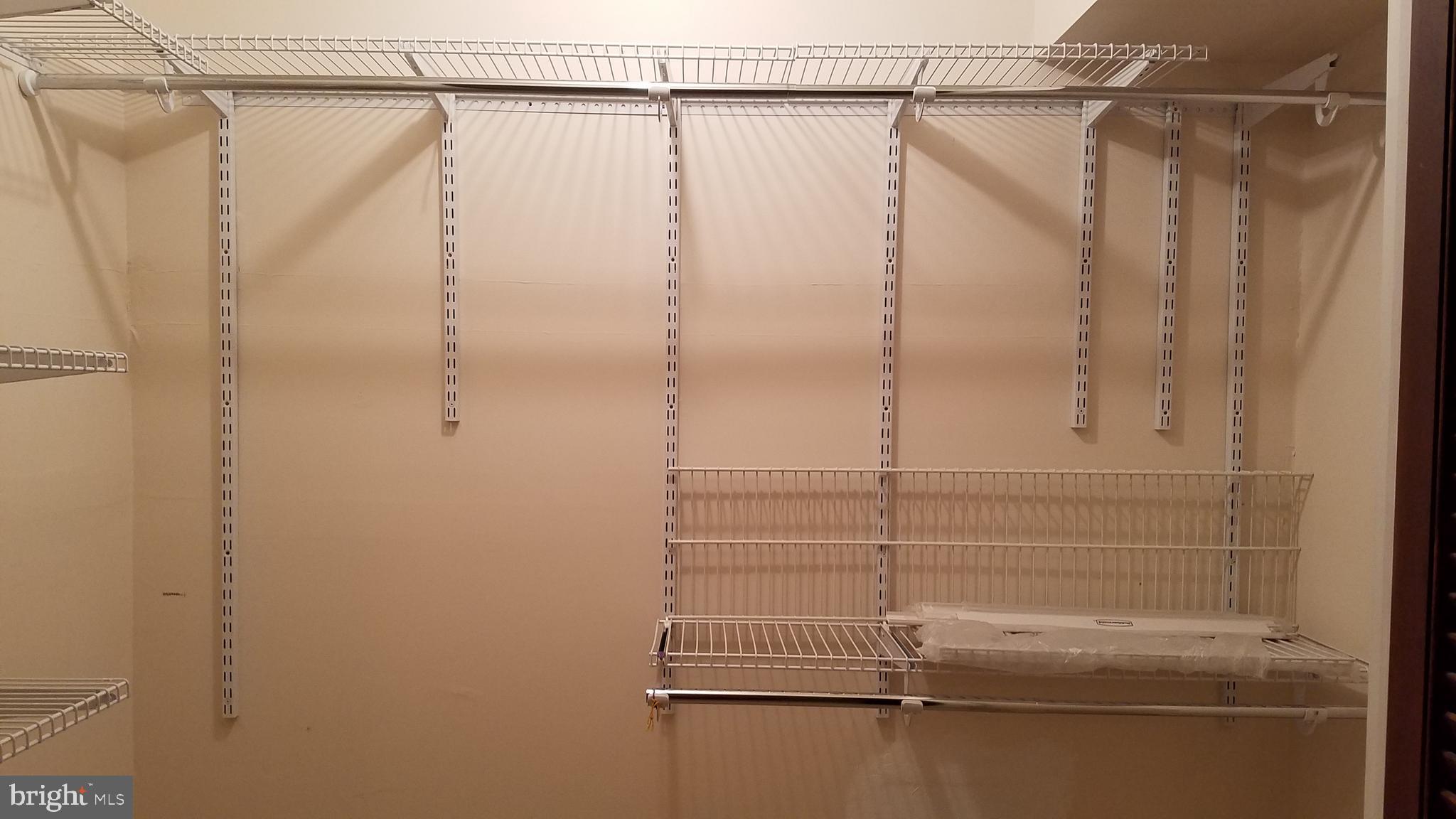 LAKE LOUISE - Residential Lease