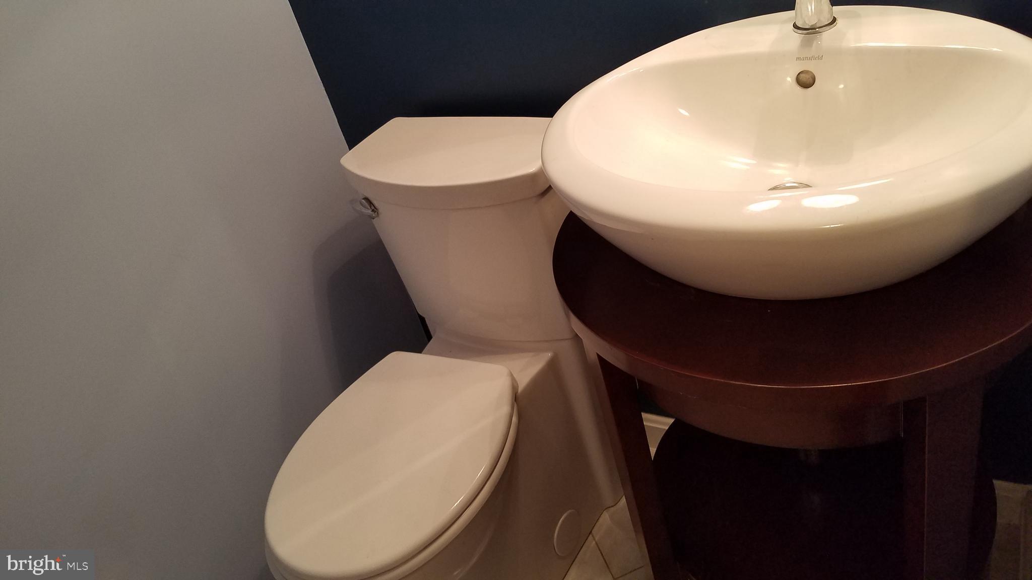 LAKE LOUISE - Residential Lease