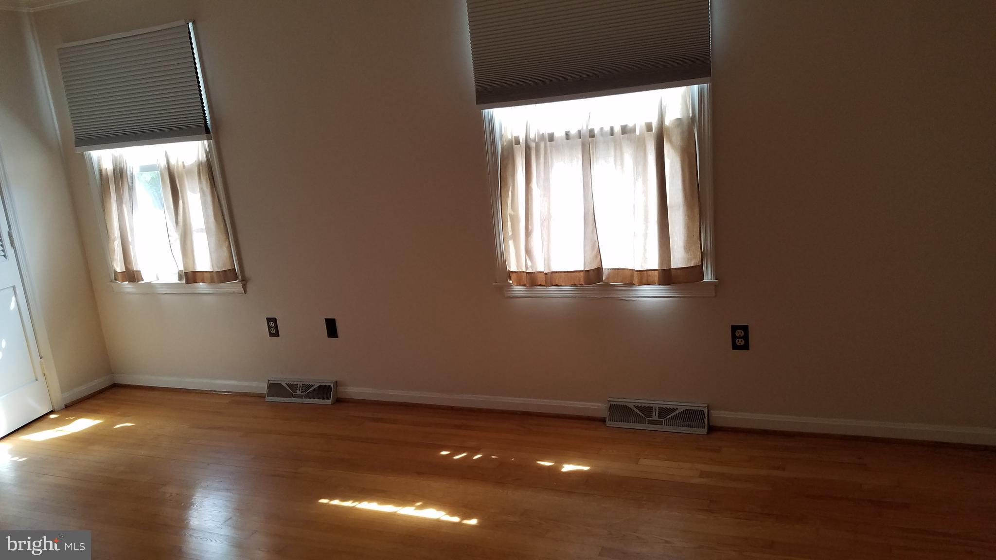 LAKE LOUISE - Residential Lease