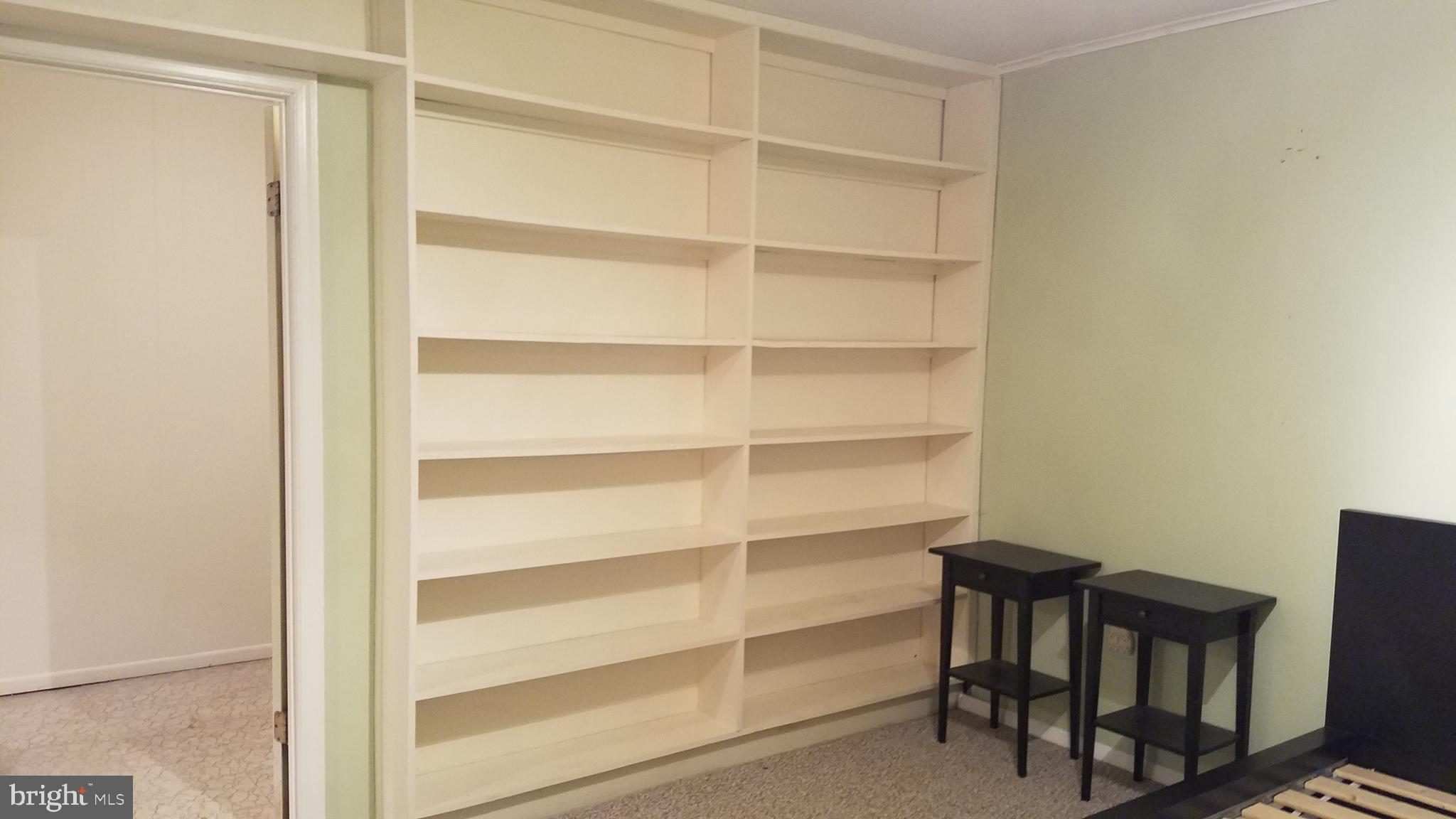 LAKE LOUISE - Residential Lease