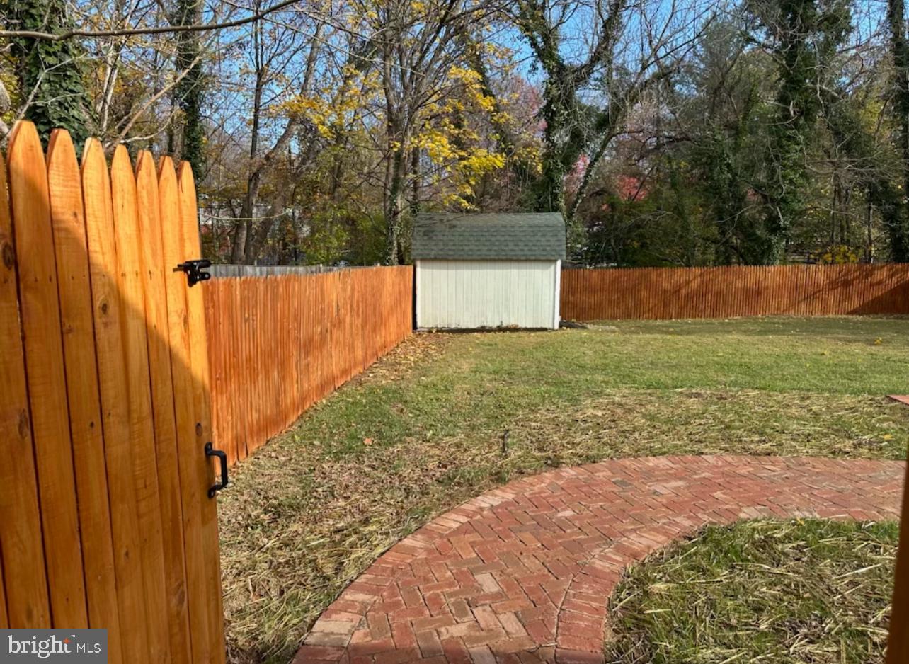 TWINBROOK - Residential Lease