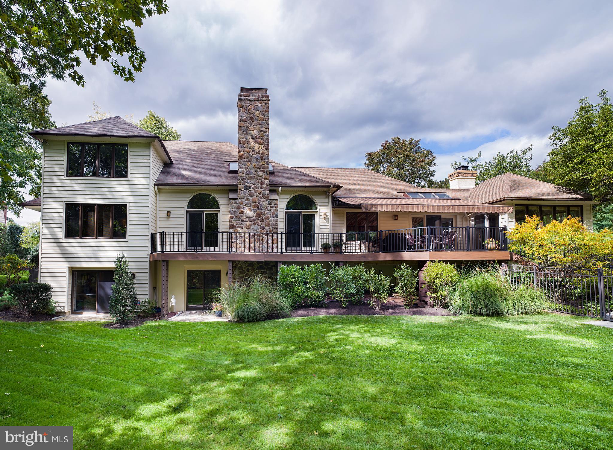 STONEGATE - Residential