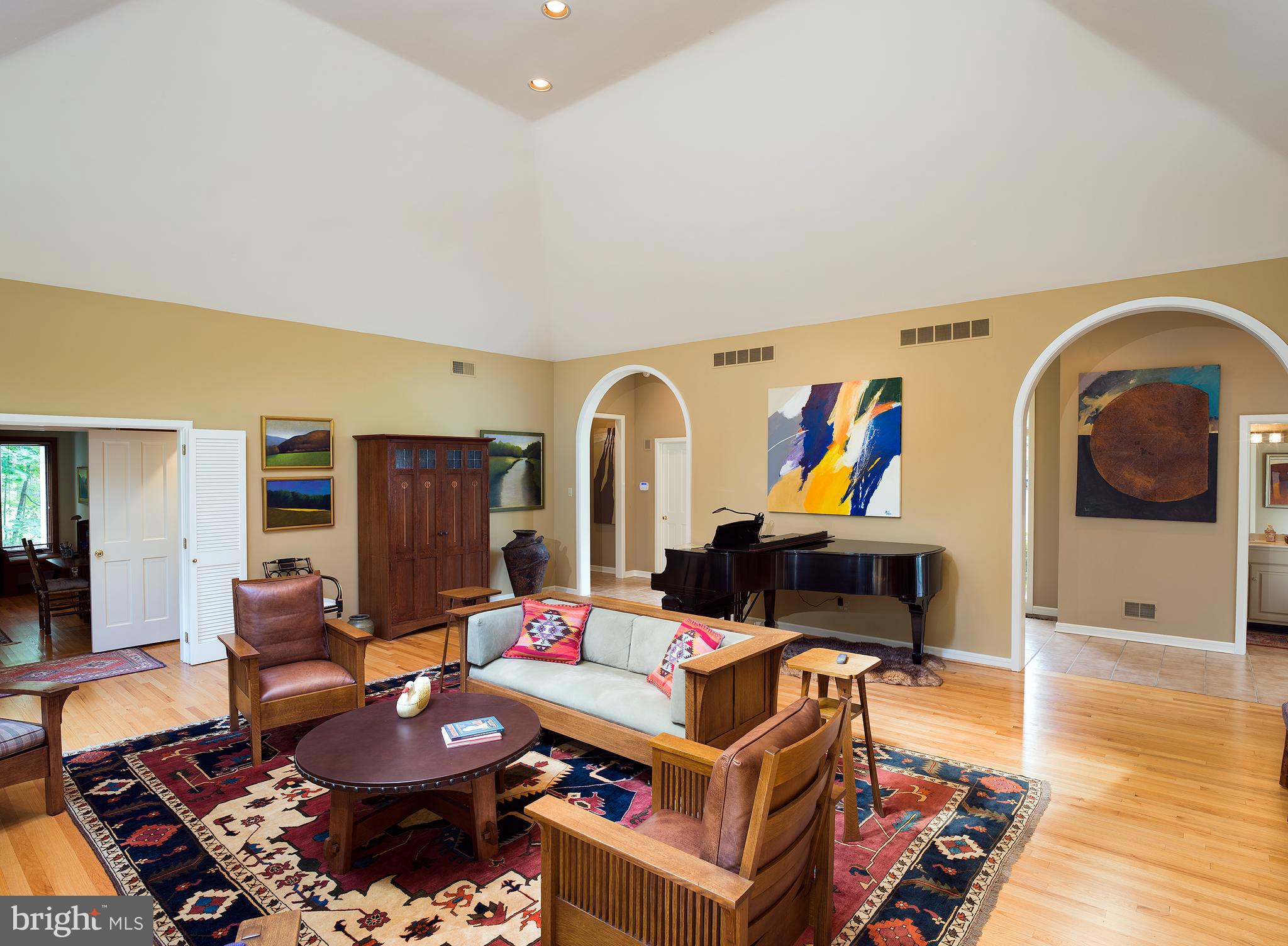 STONEGATE - Residential