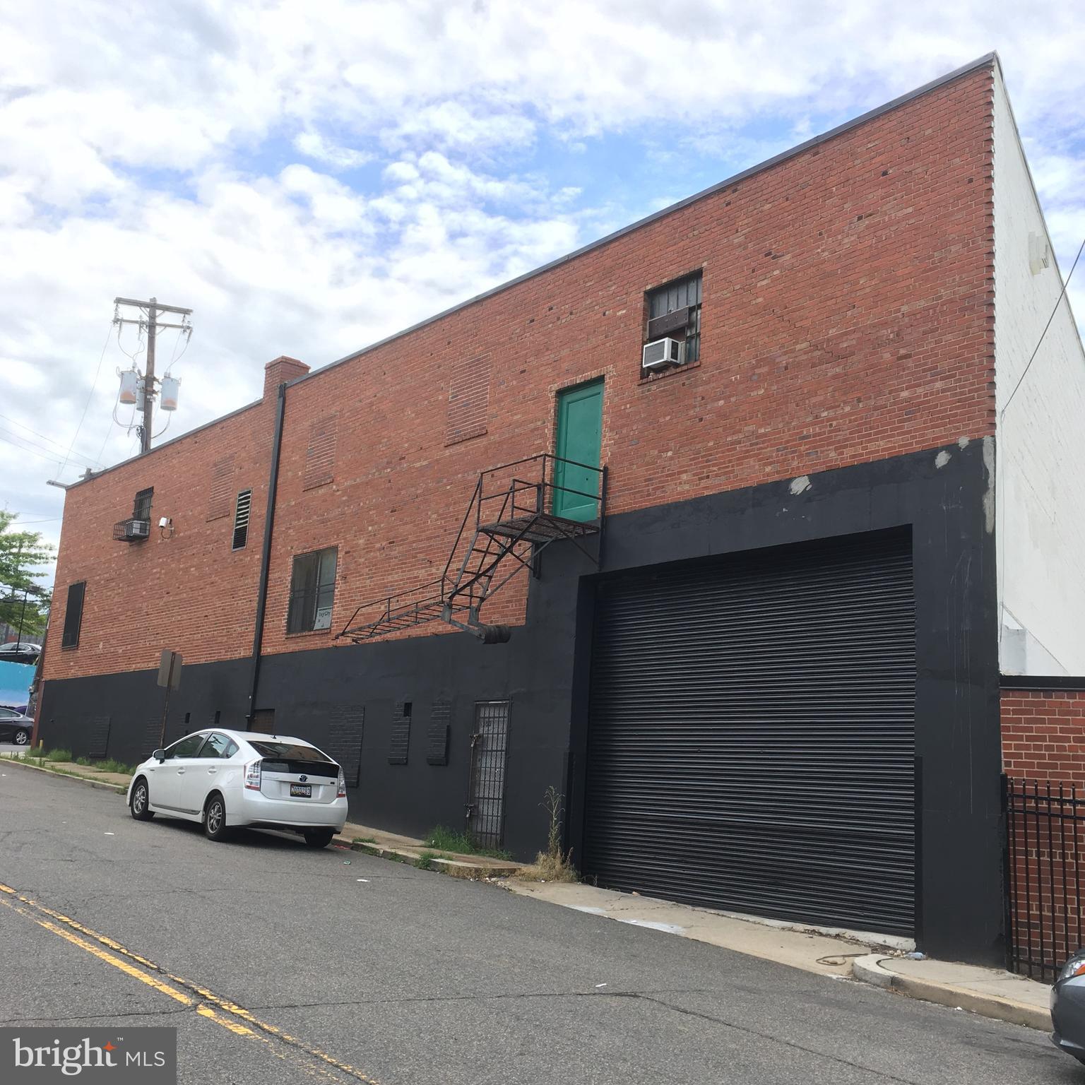 1901 FAIRVIEW AVENUE 1907 NE