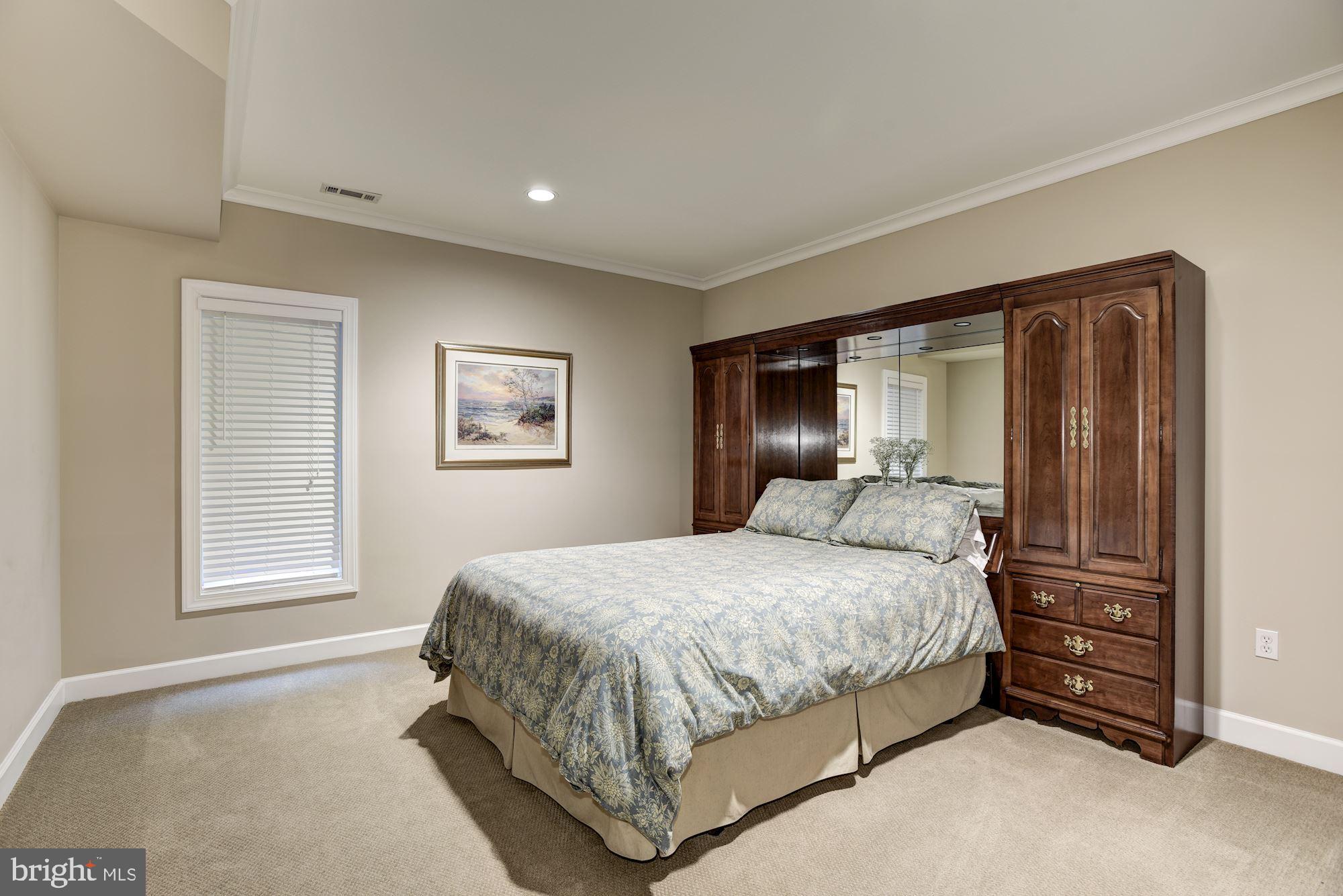 GARFIELD PARK - Residential