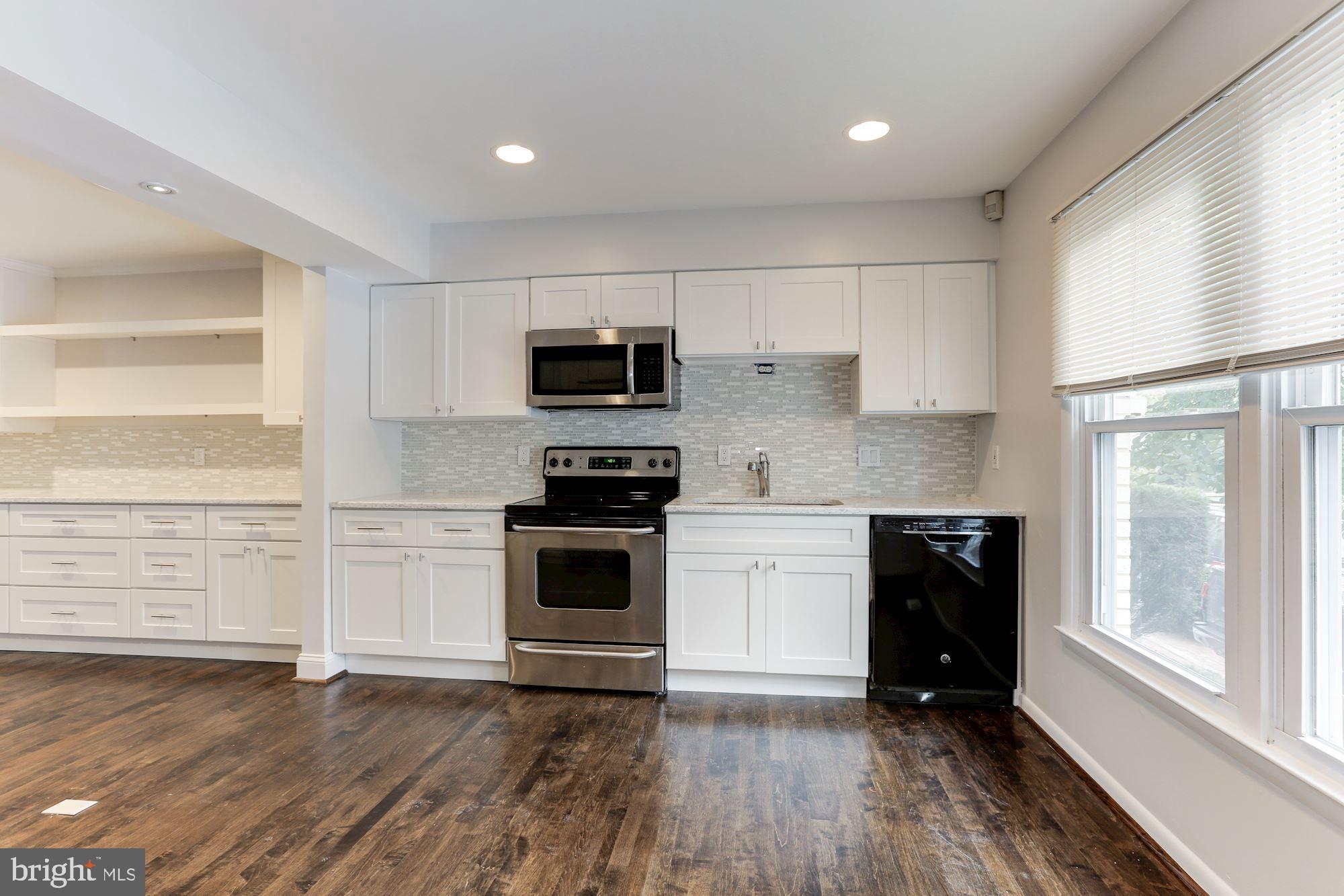 8504 JEFFERSONIAN COURT