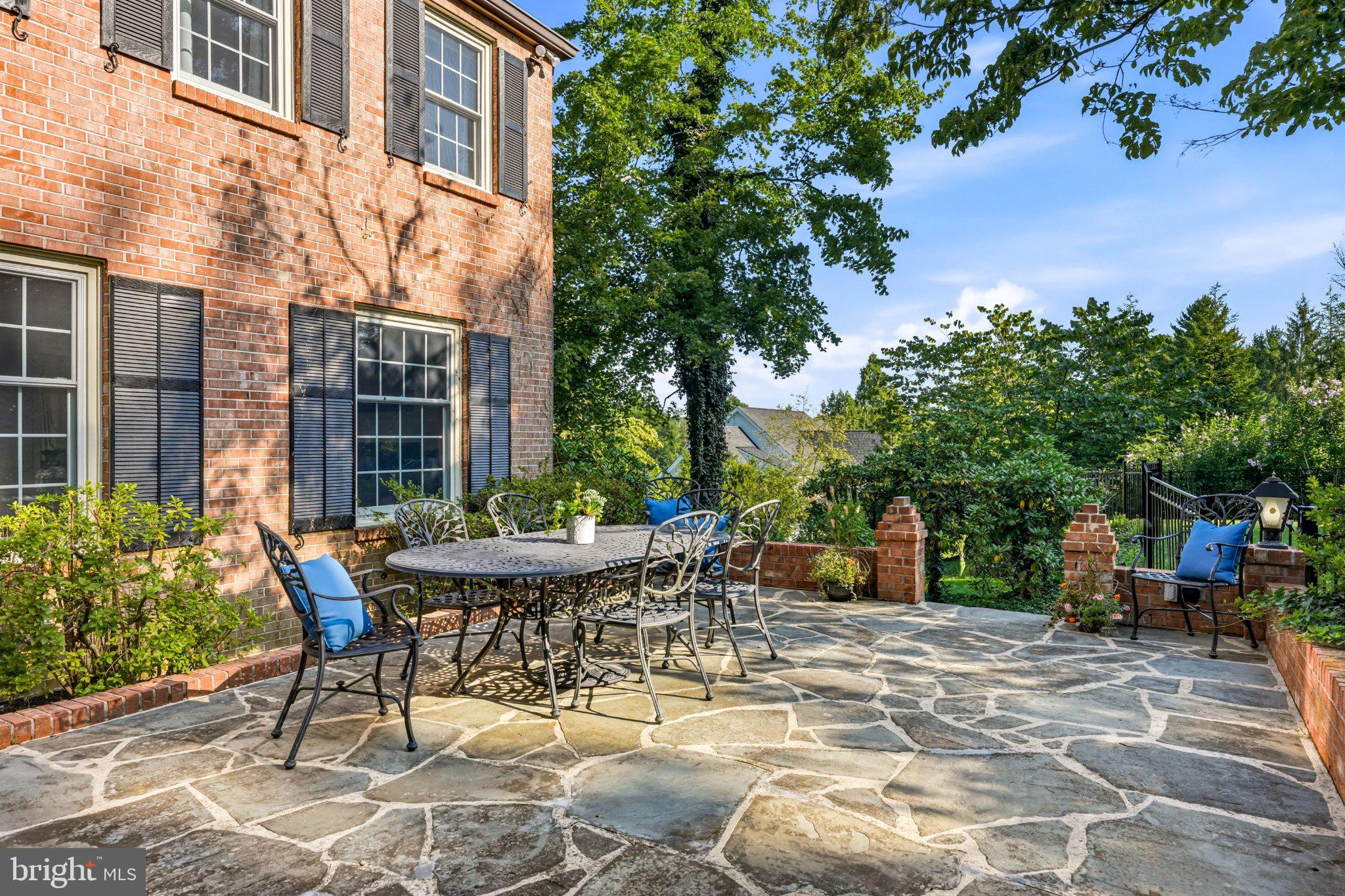 630 LEOPARD ROAD