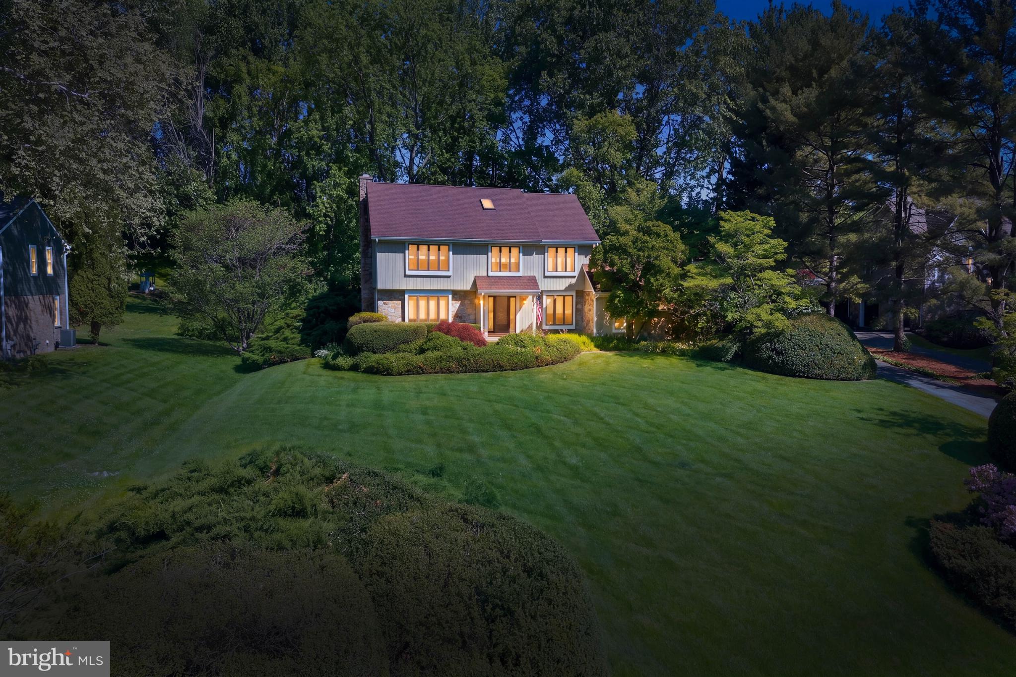 37 E BELMONT DRIVE