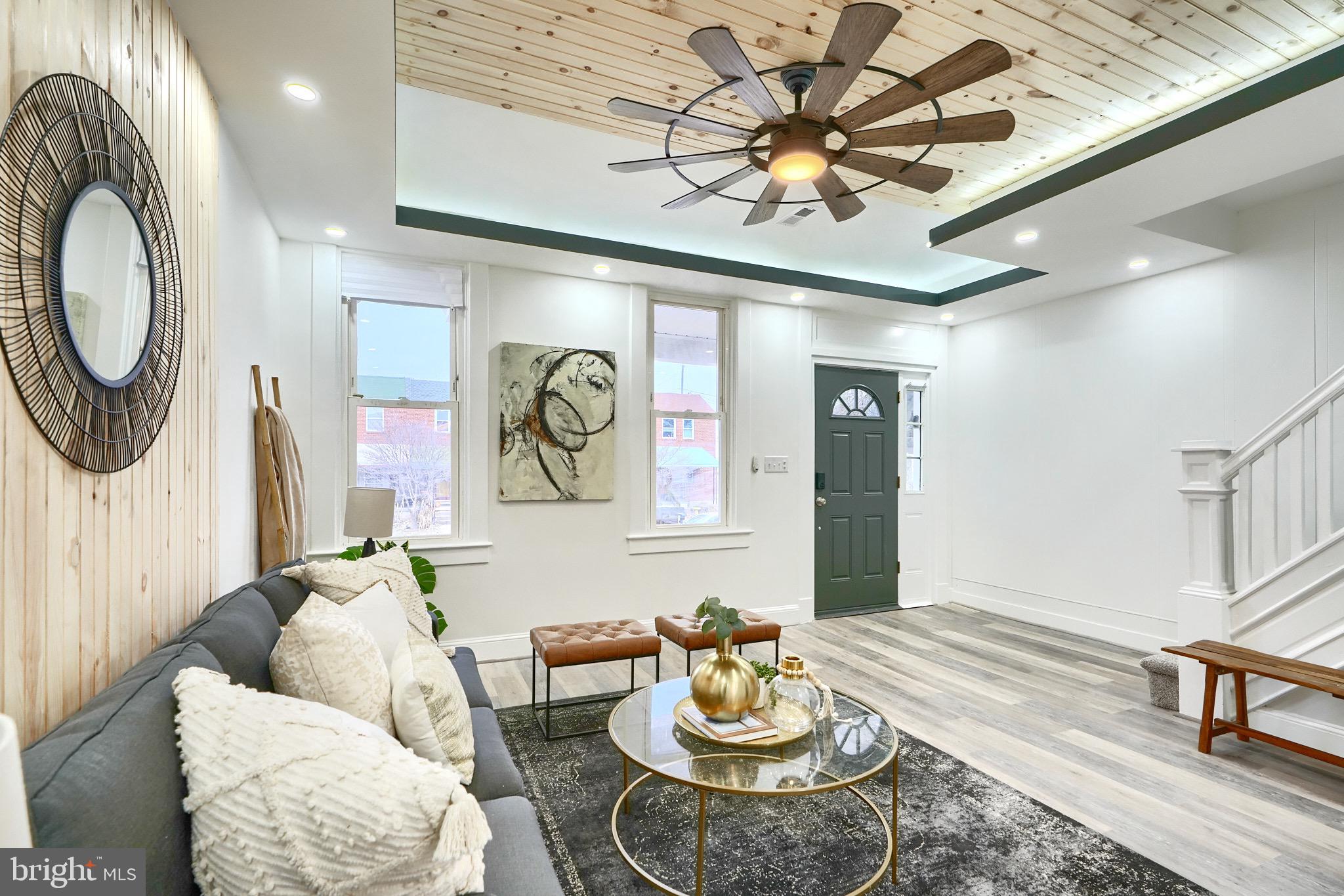 837 W 33RD STREET