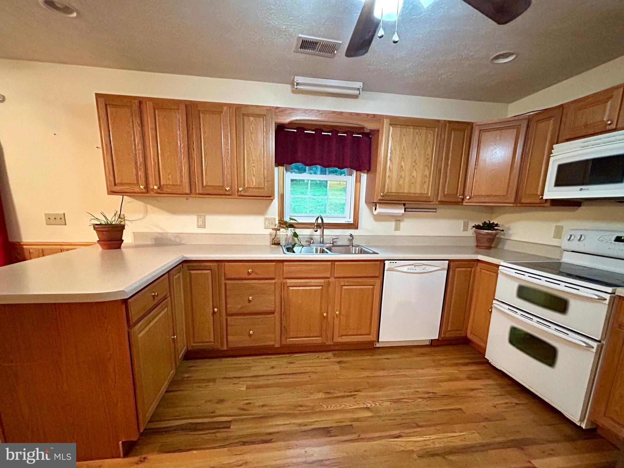 SHORT MOUNTAIN SOUTH - Residential