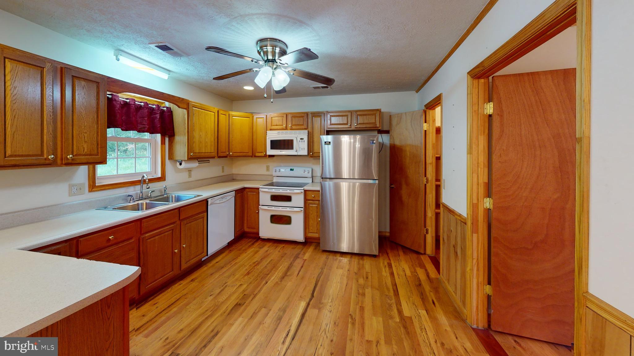 SHORT MOUNTAIN SOUTH - Residential