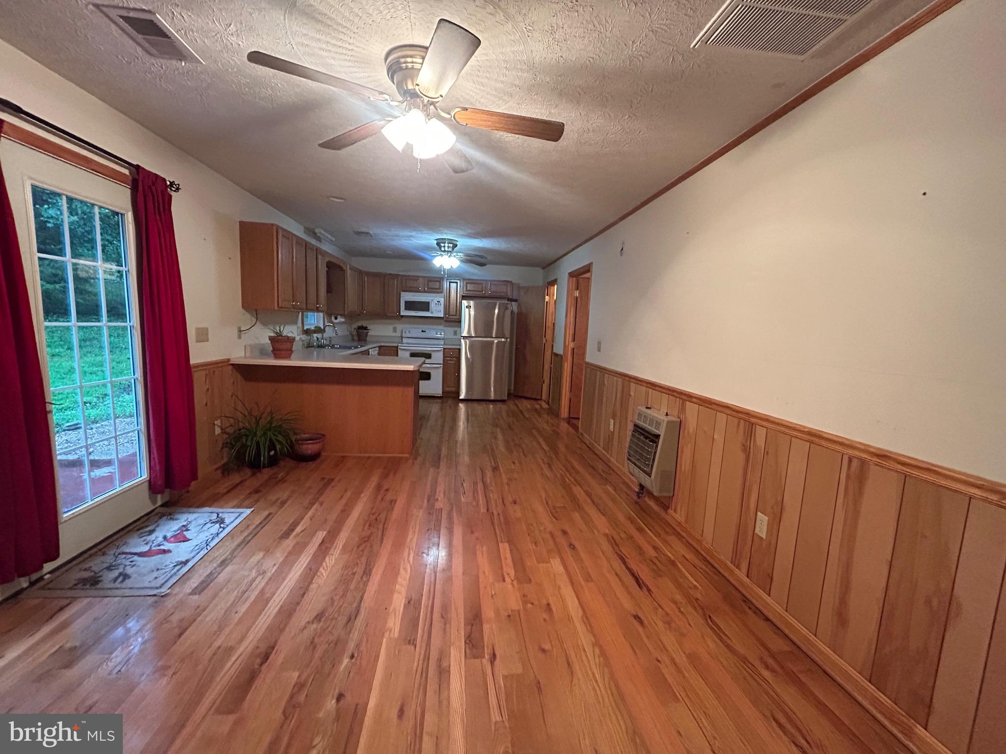 SHORT MOUNTAIN SOUTH - Residential