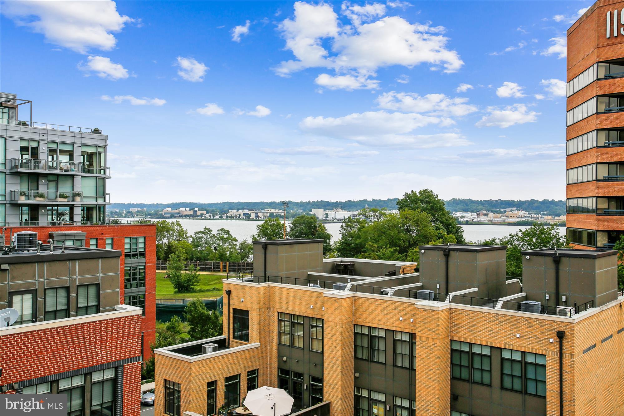PRINTERS ROW - Residential