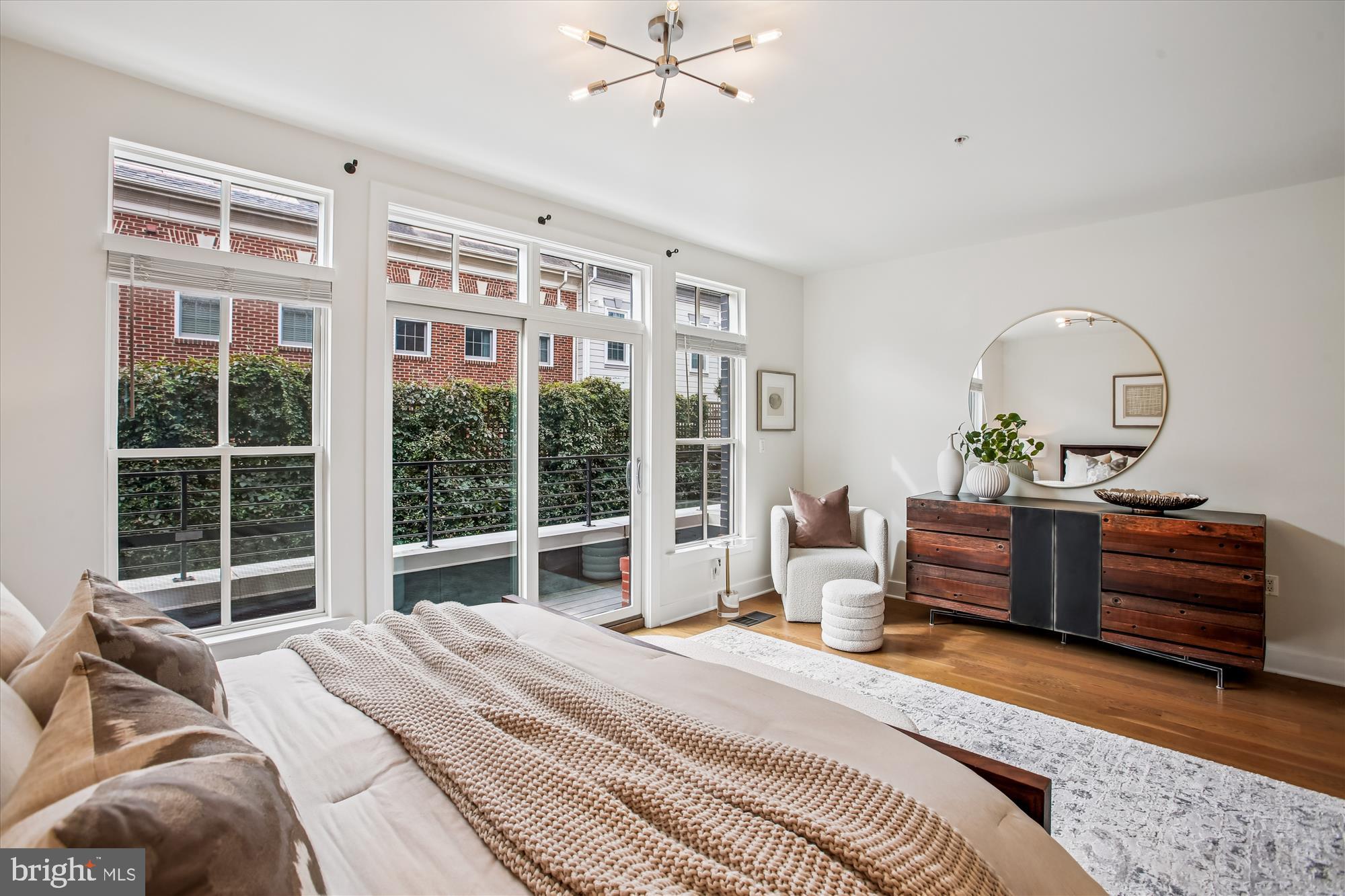 PRINTERS ROW - Residential