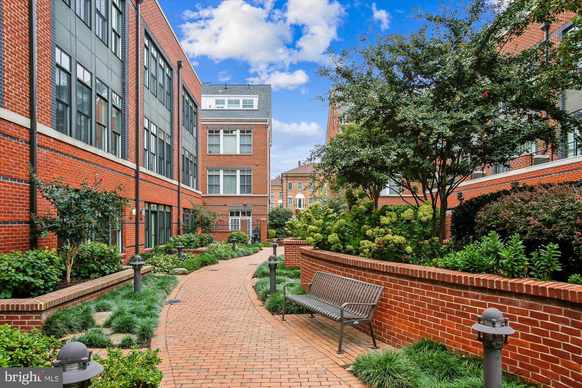 PRINTERS ROW - Residential