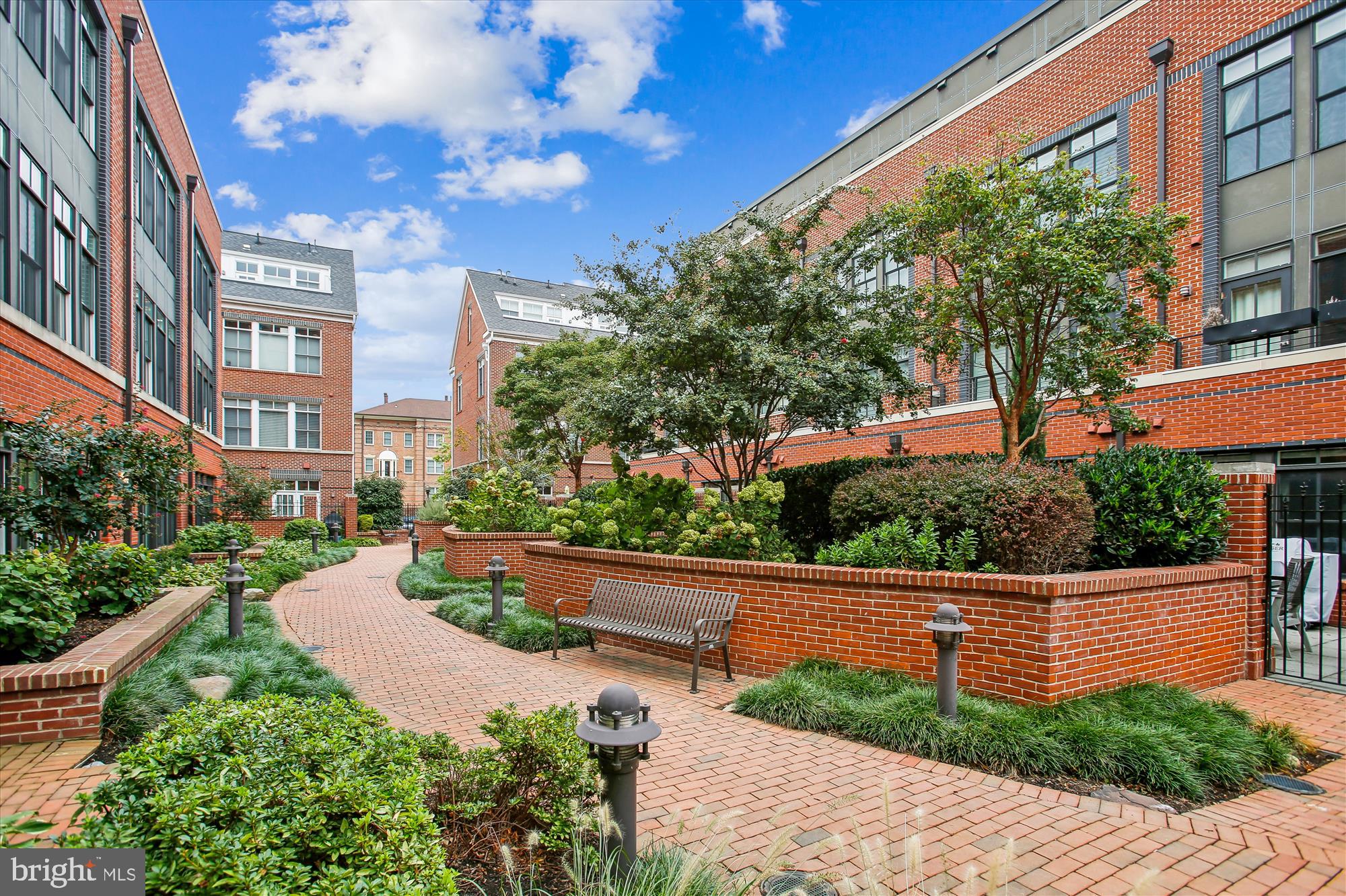 PRINTERS ROW - Residential
