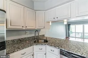 Chesterbrook, Pennsylvania 19087, United States, 3 Bedrooms Bedrooms, ,3 BathroomsBathrooms,Residential,Active,213332