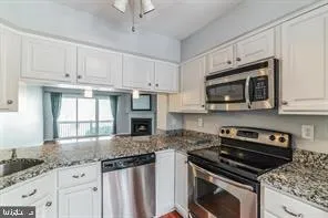 Chesterbrook, Pennsylvania 19087, United States, 3 Bedrooms Bedrooms, ,3 BathroomsBathrooms,Residential,Active,213332