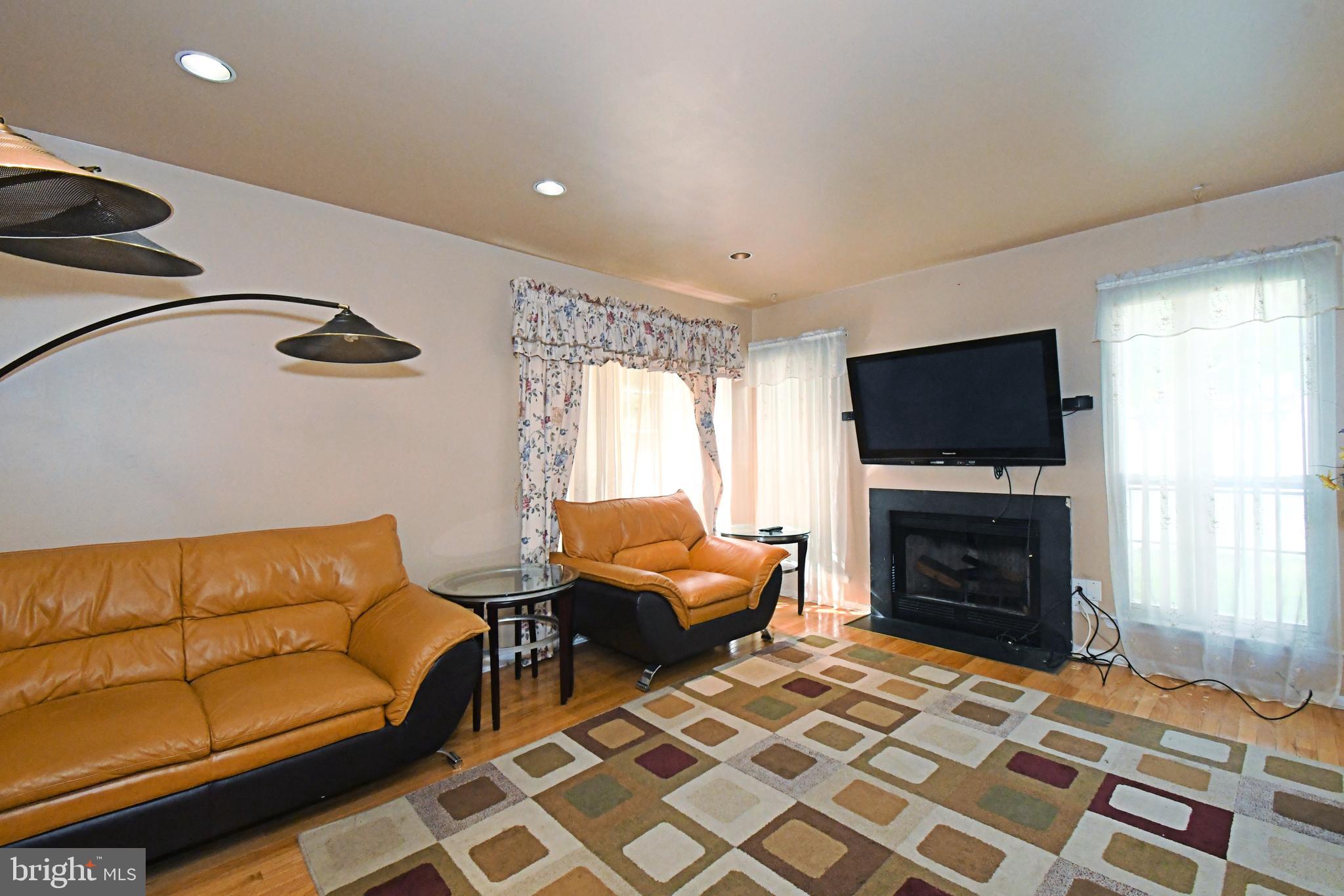 SOMERTON - Residential