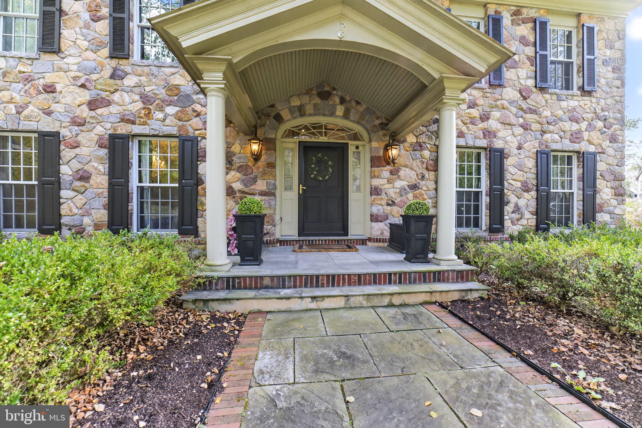 5765 VALLEY STREAM DRIVE