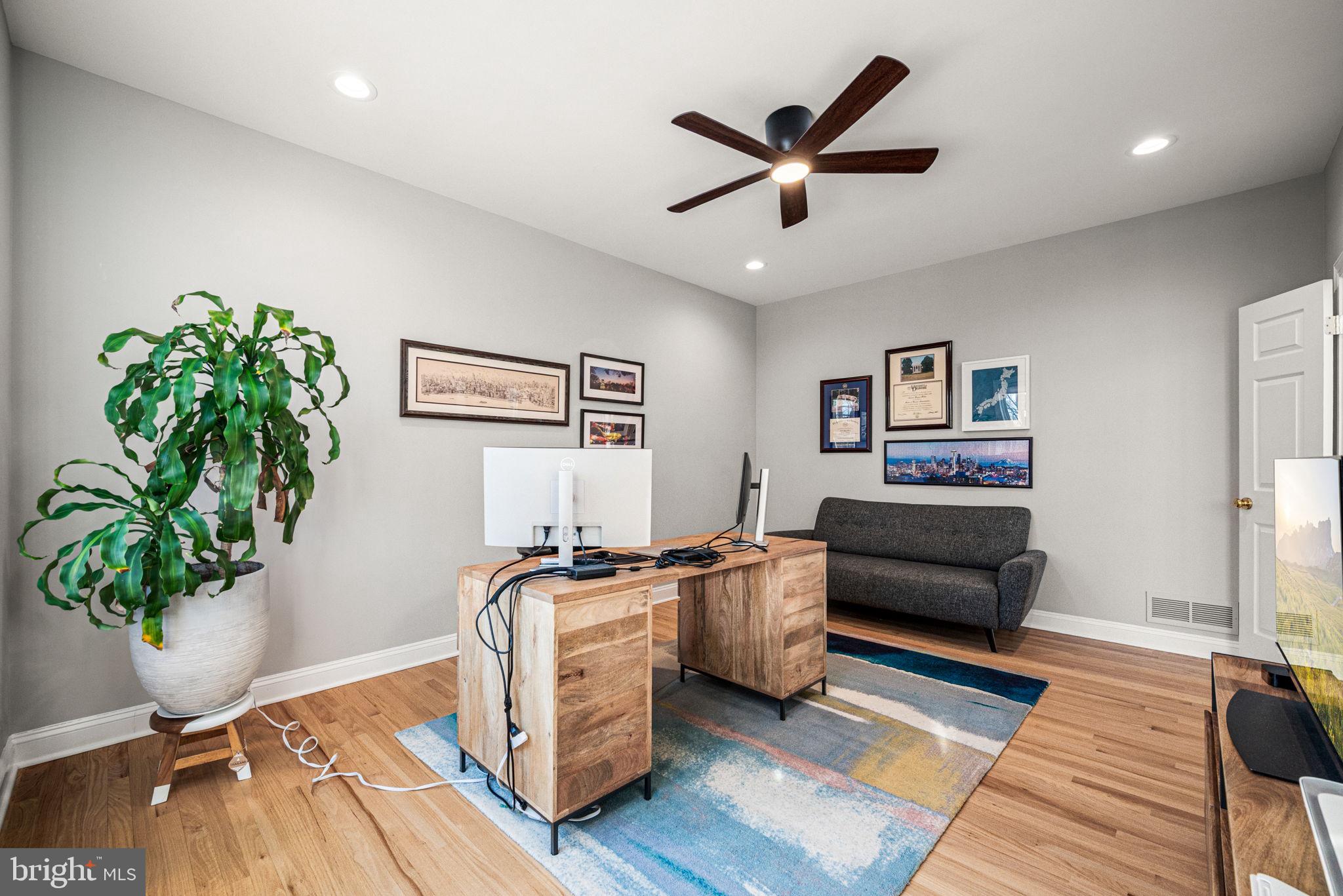 SARUM FARM - Residential