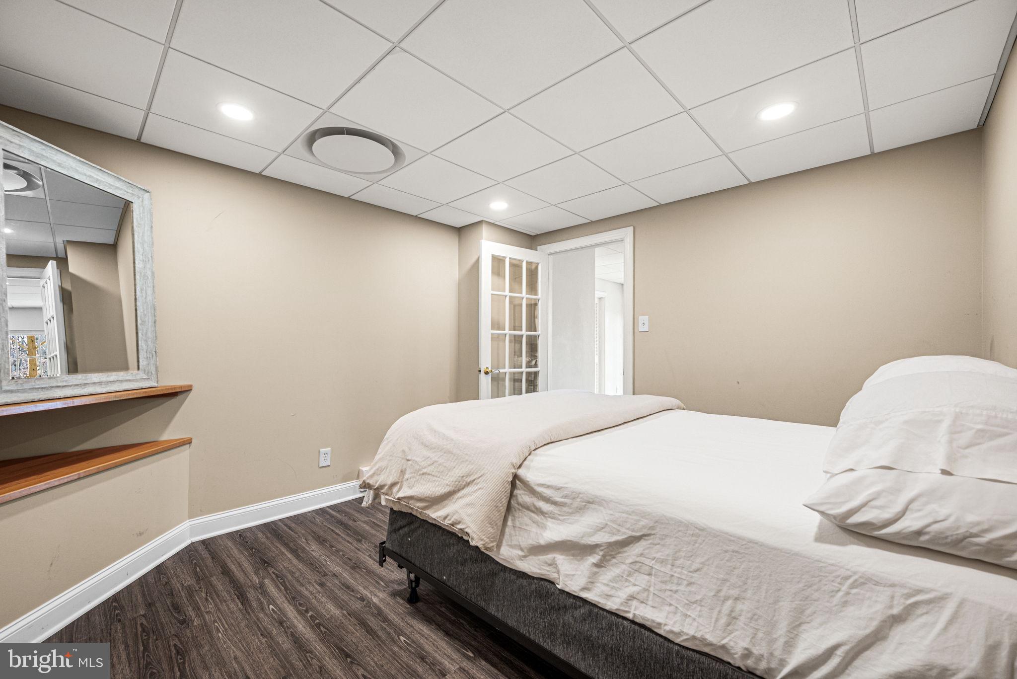 SARUM FARM - Residential