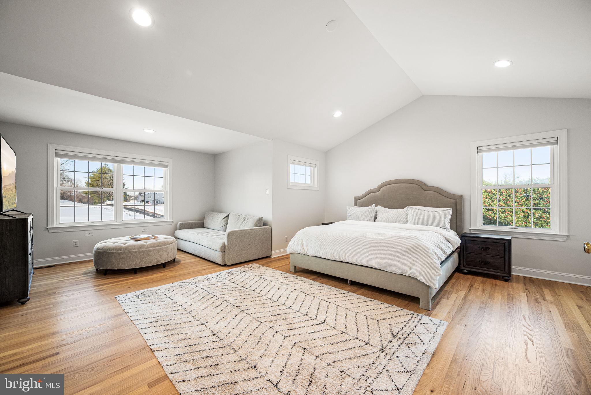 SARUM FARM - Residential