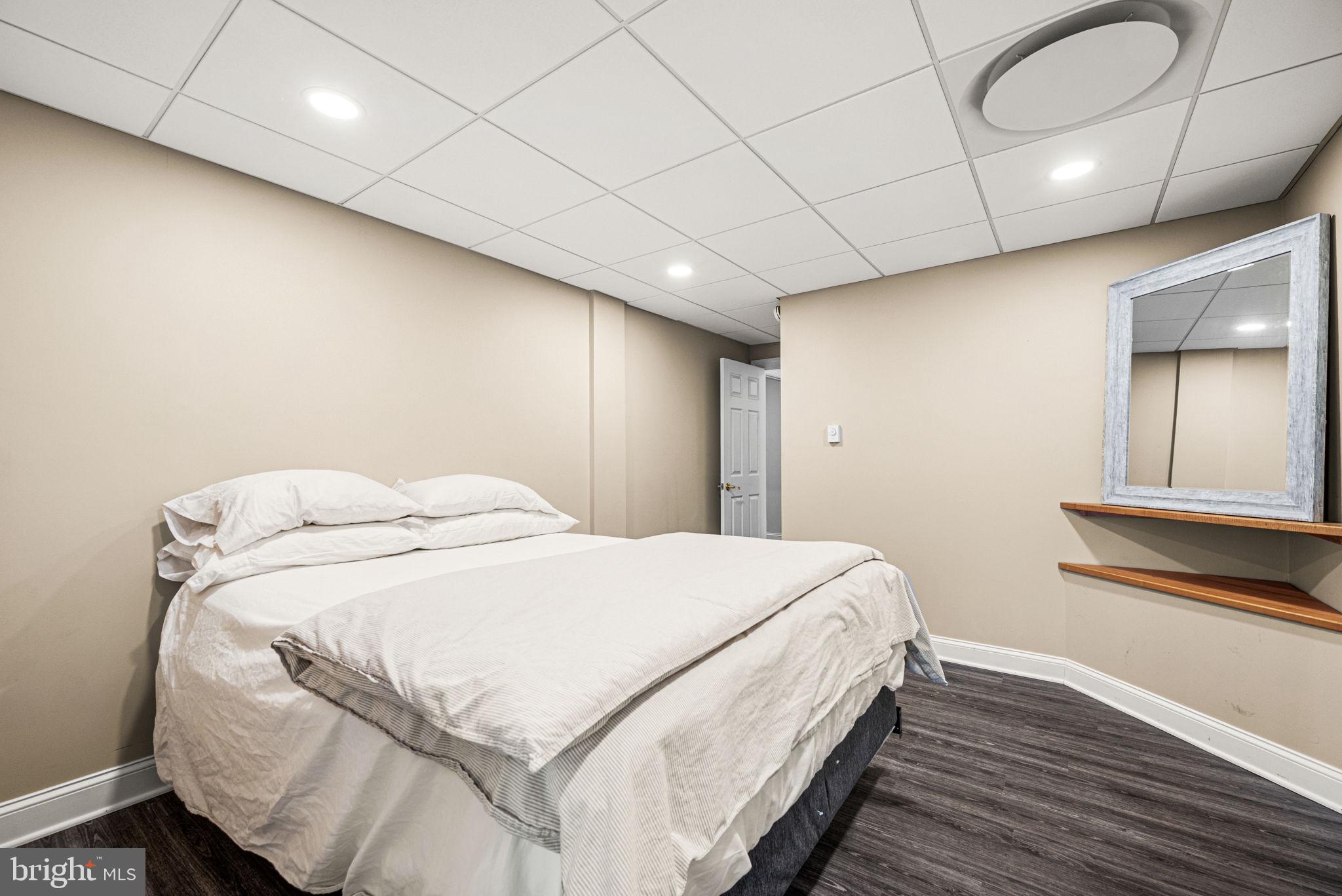 SARUM FARM - Residential