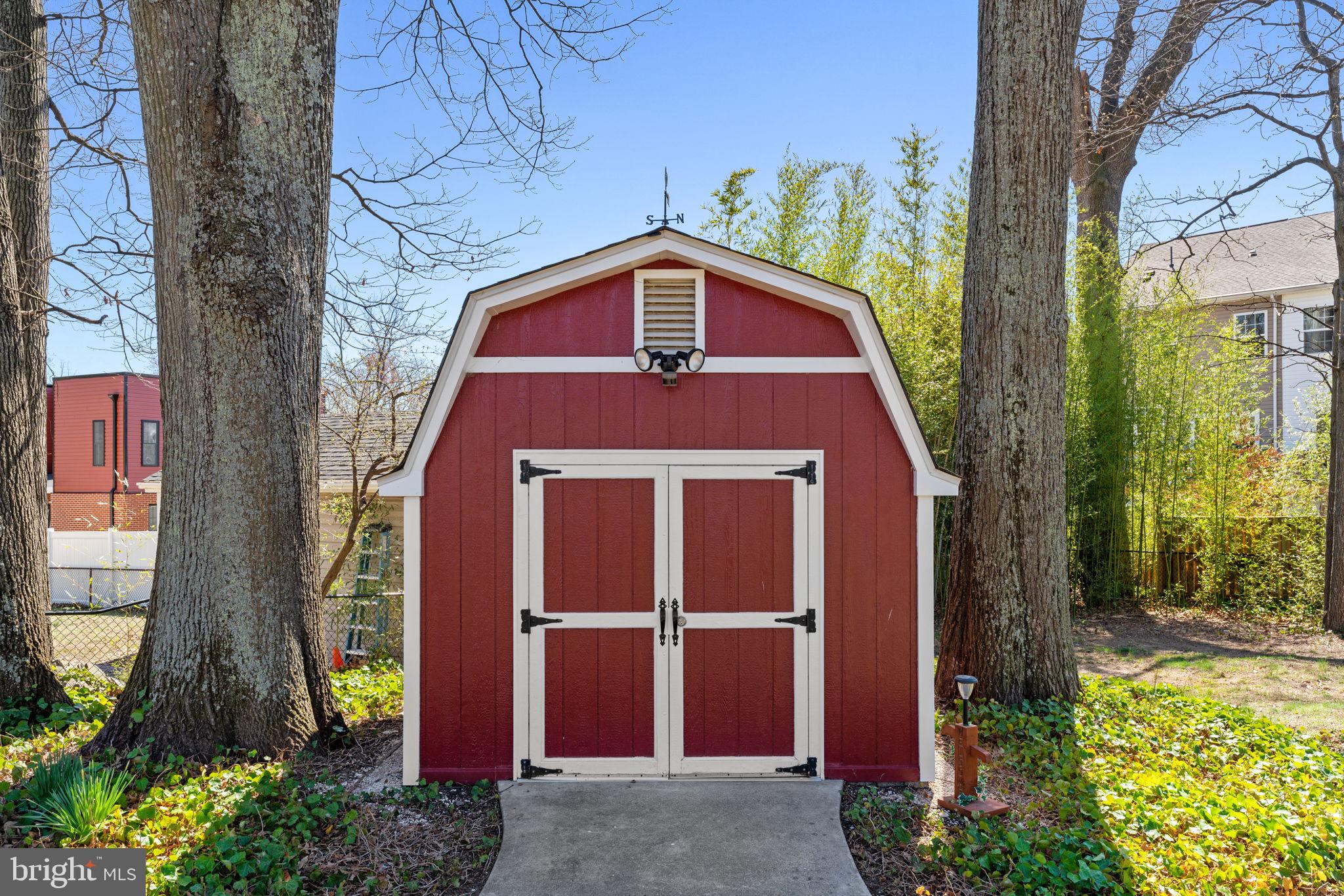 LYNWOOD - Residential