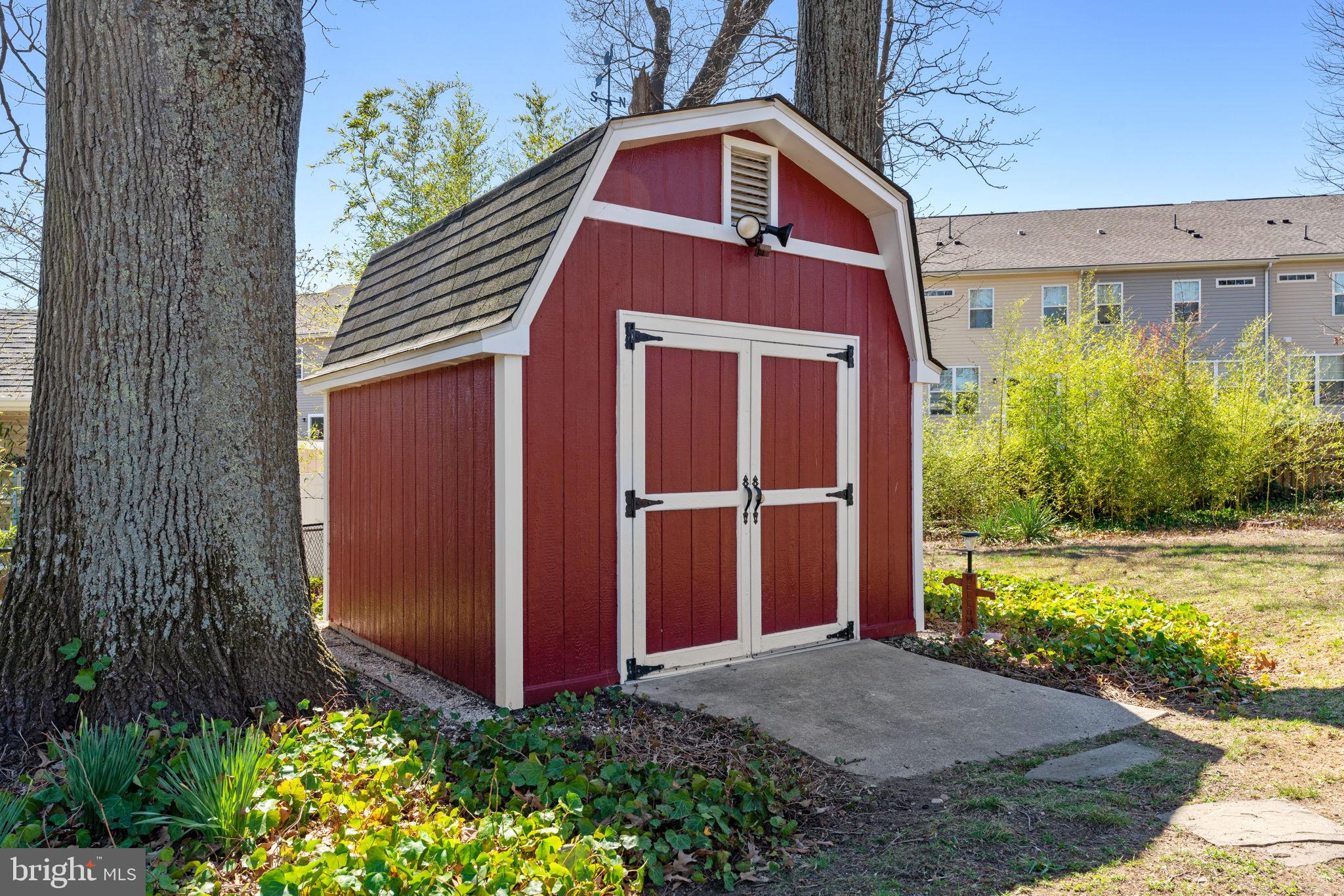 LYNWOOD - Residential