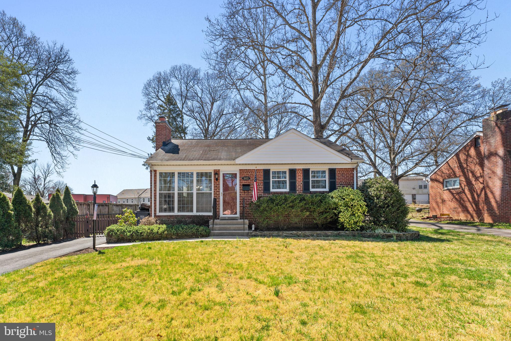 LYNWOOD - Residential