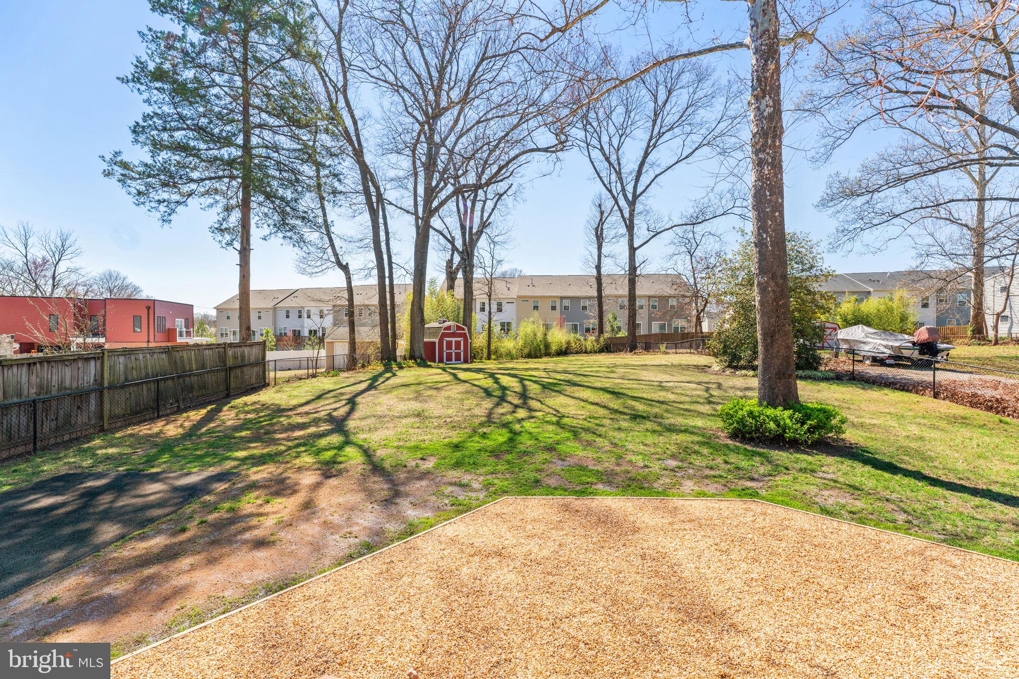 LYNWOOD - Residential