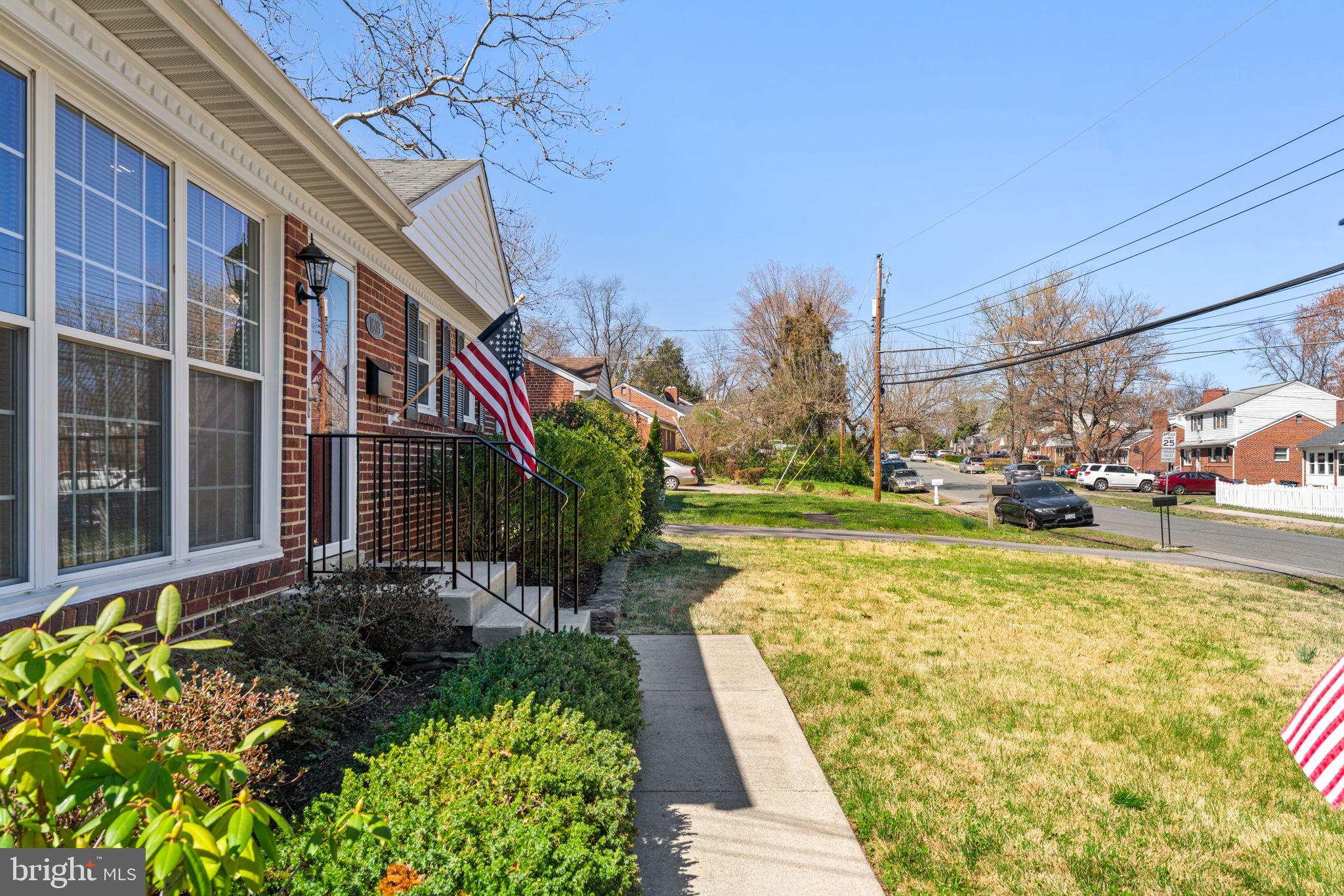 LYNWOOD - Residential