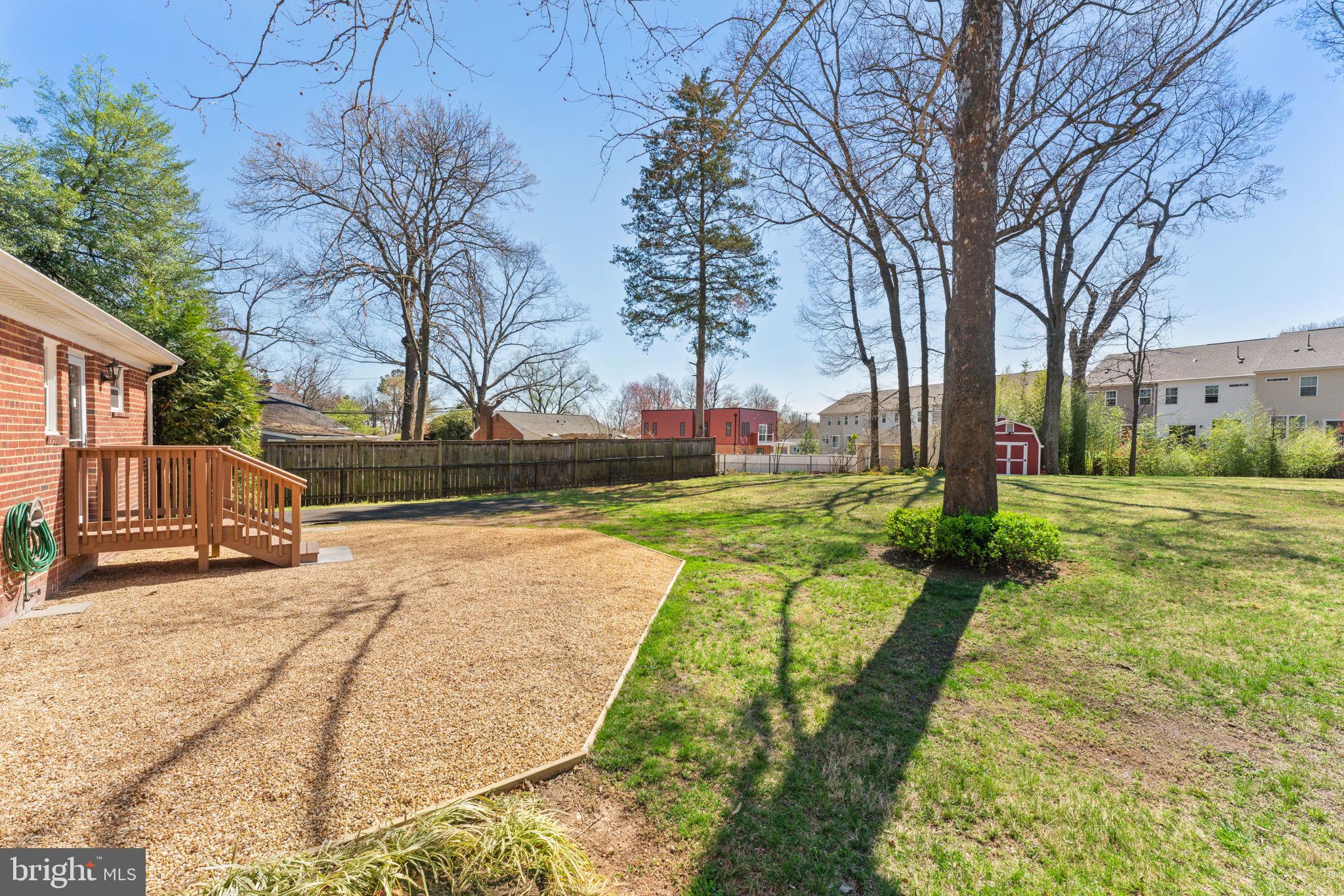 LYNWOOD - Residential