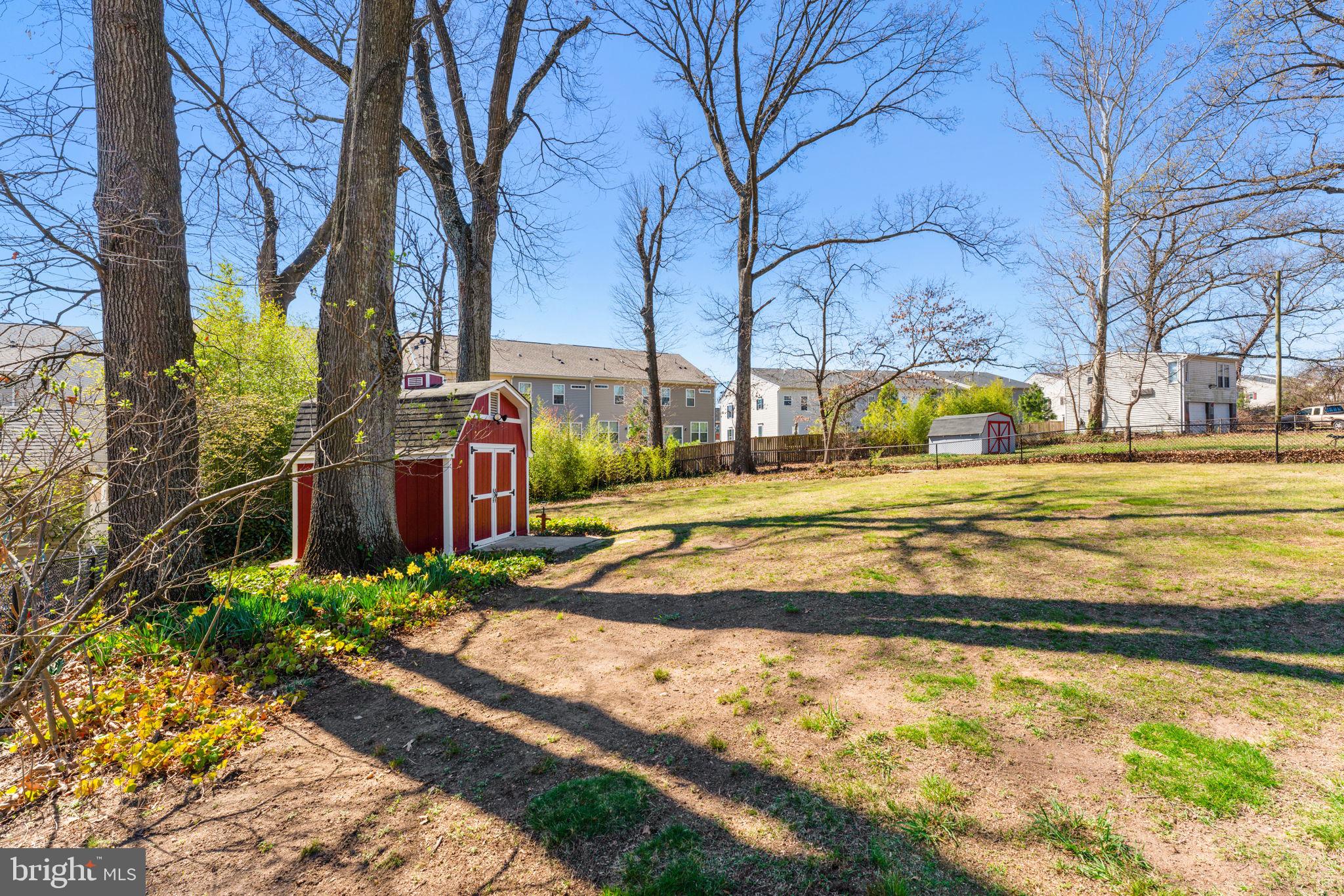 LYNWOOD - Residential