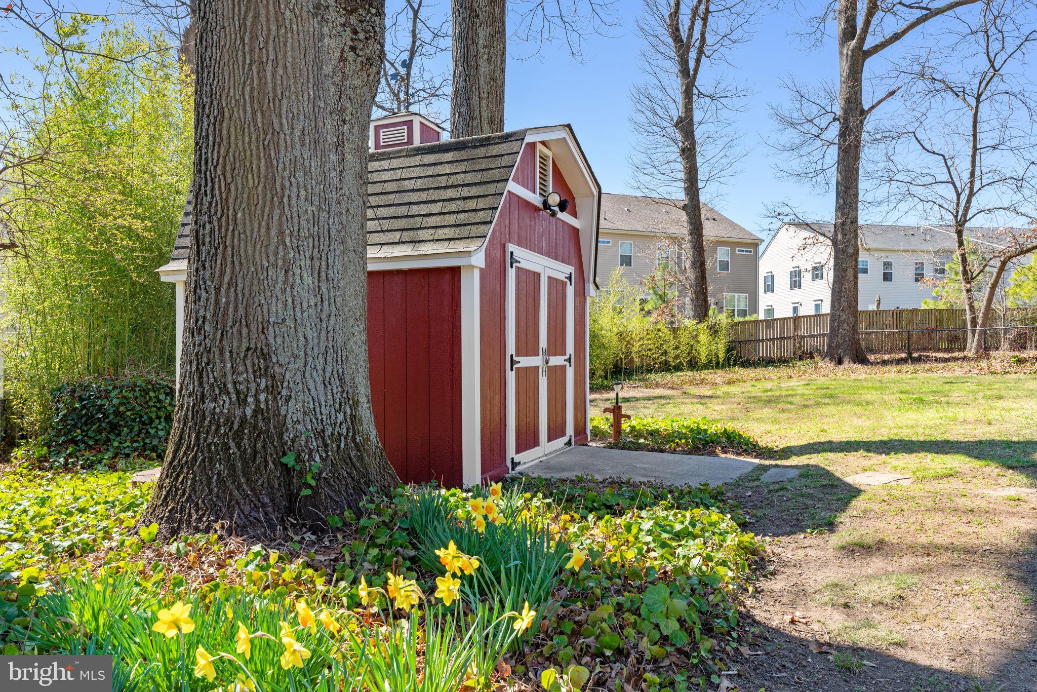 LYNWOOD - Residential