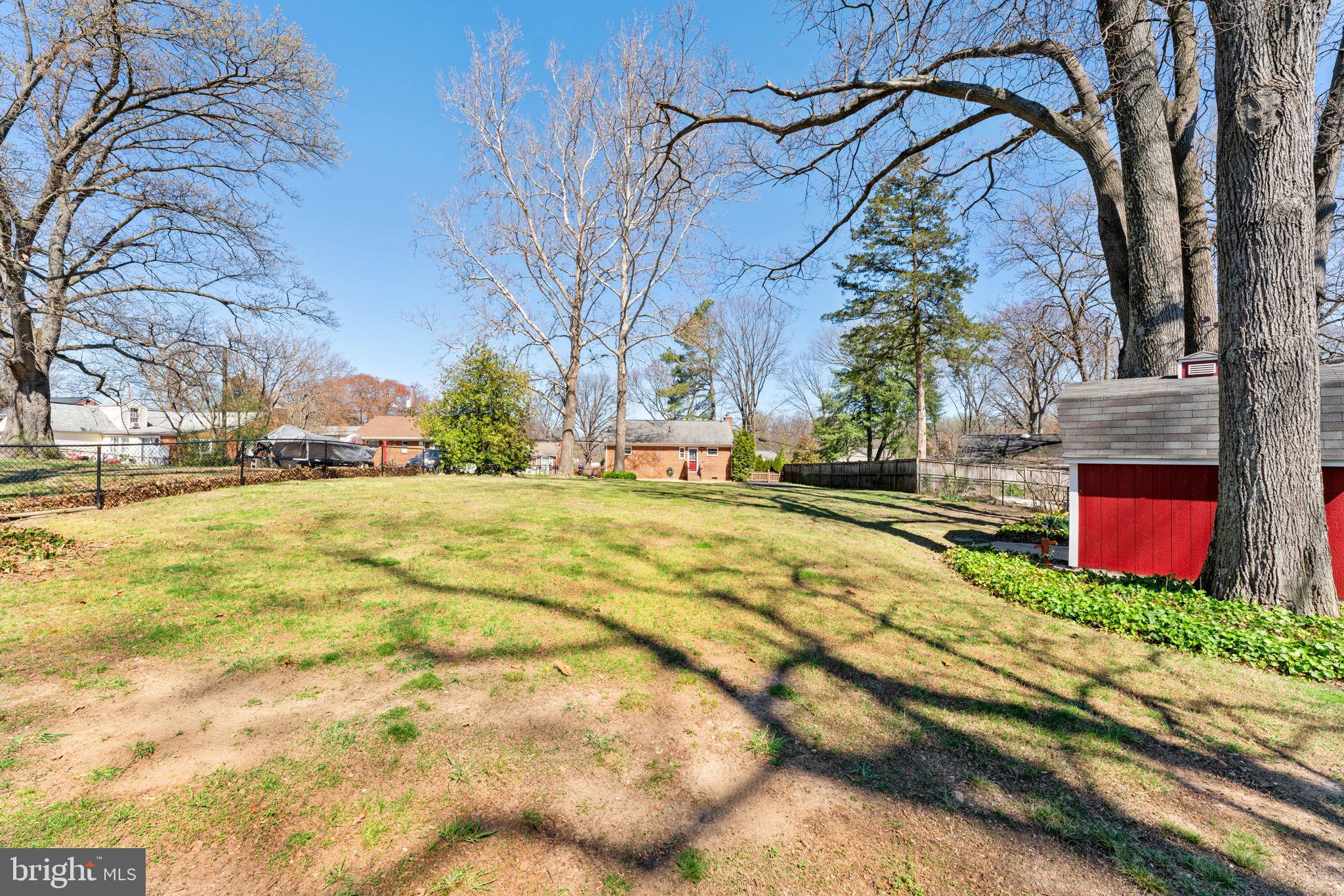 LYNWOOD - Residential