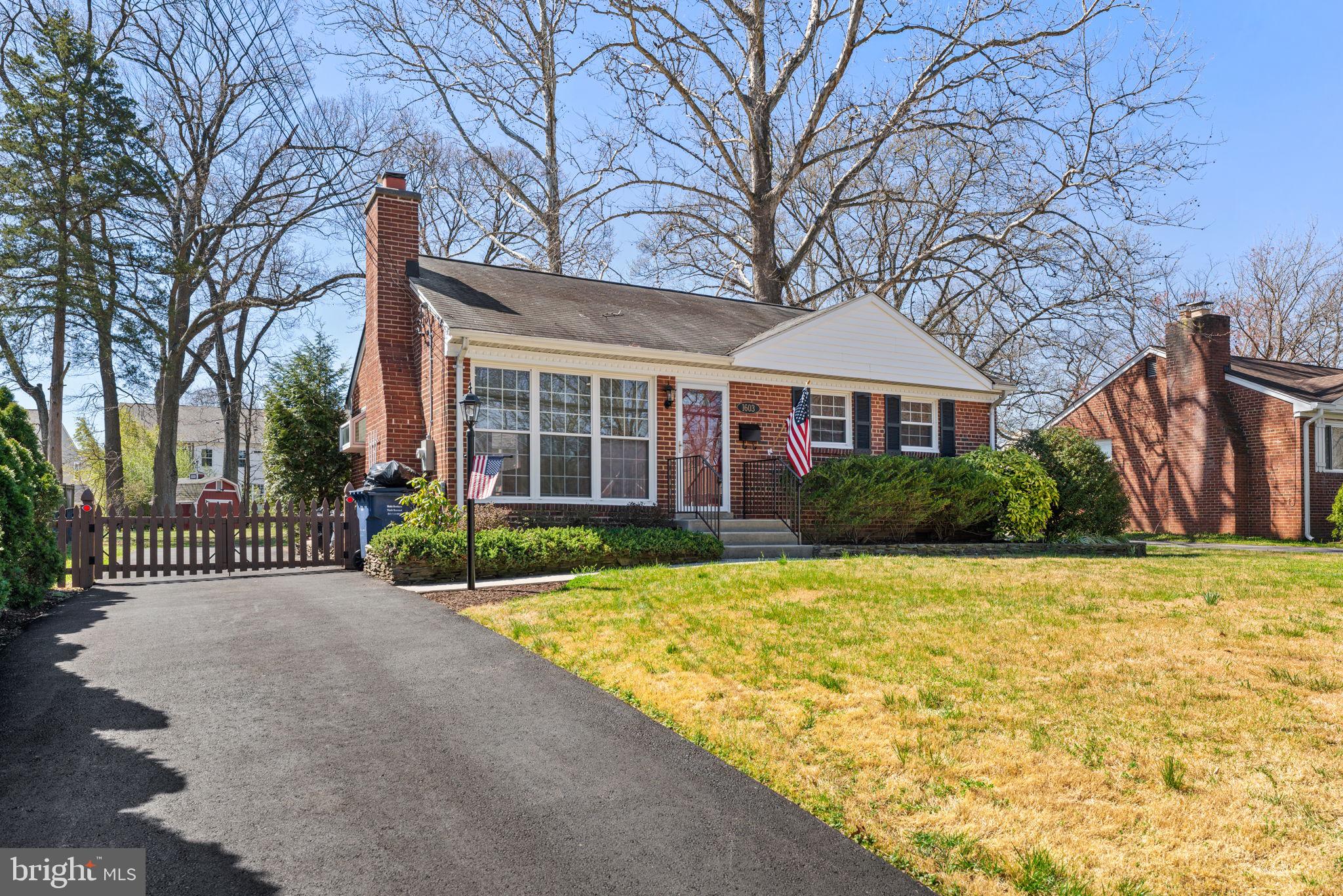 LYNWOOD - Residential