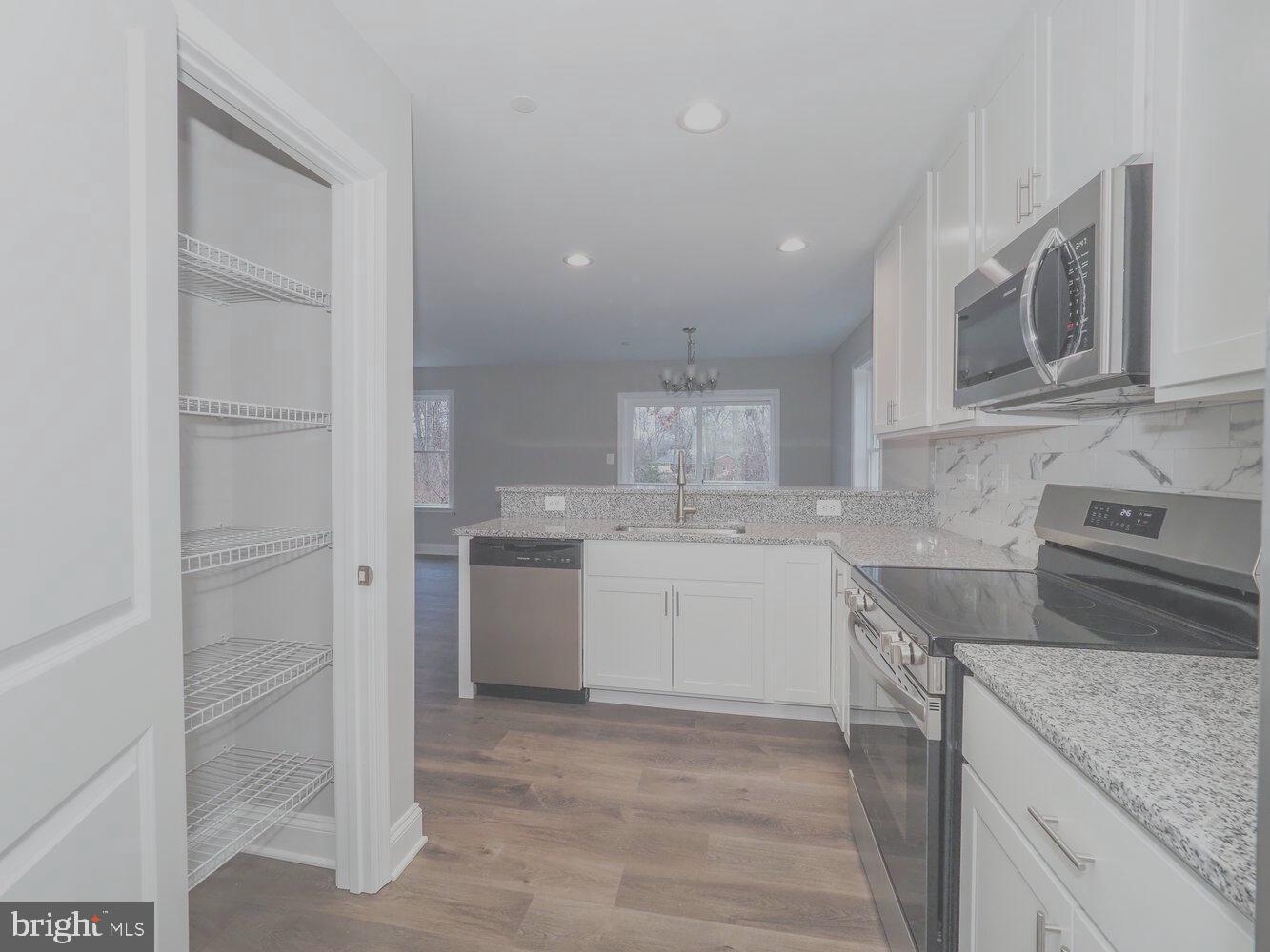 CHELSEA BEACH - Residential