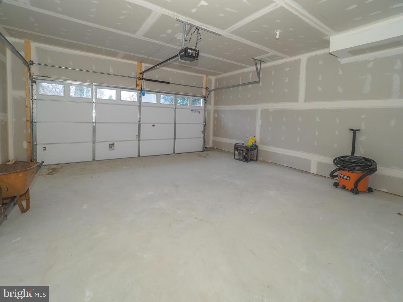 CHELSEA BEACH - Residential